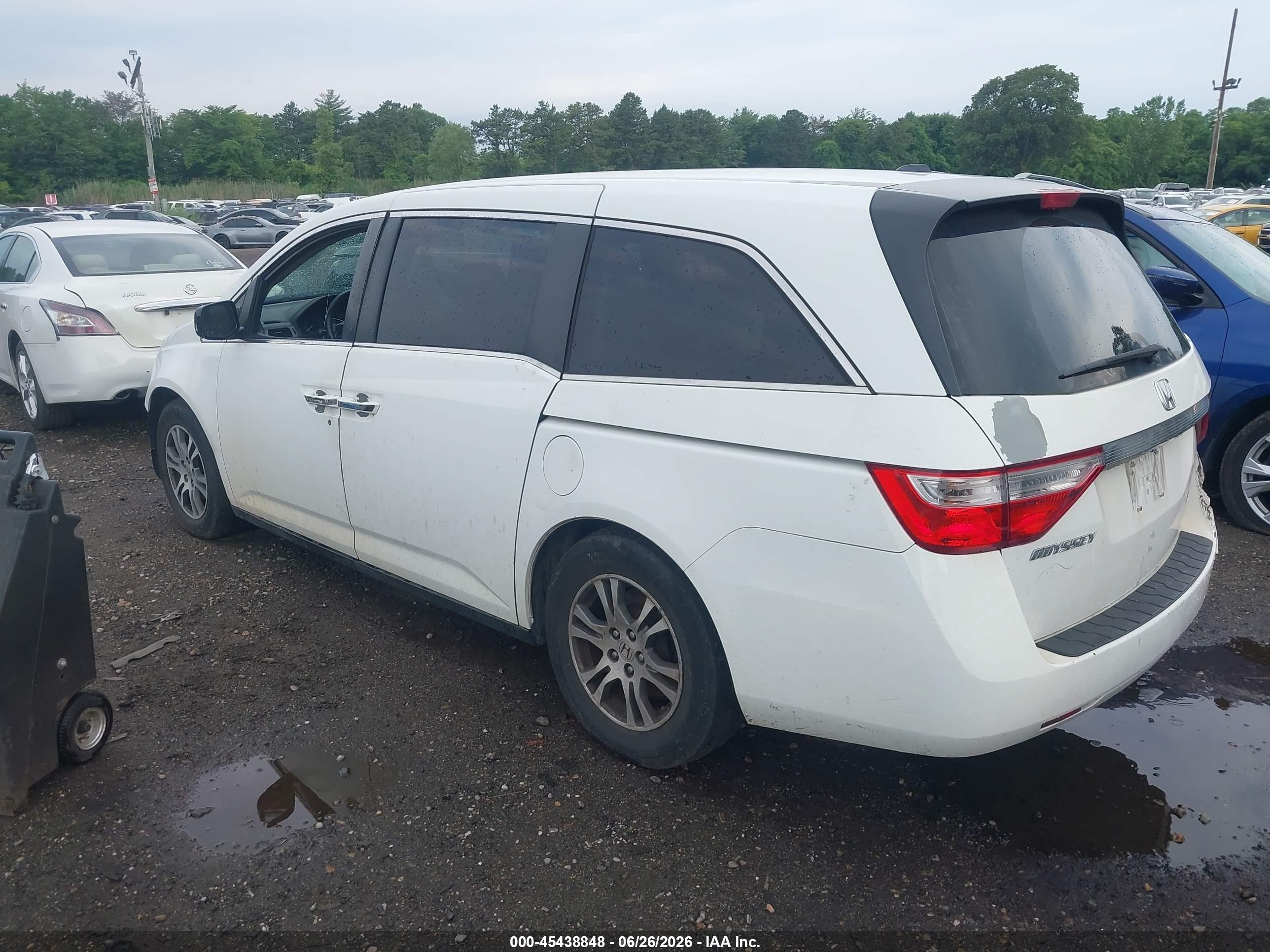 2013 Honda Odyssey Ex-l White vin: 5FNRL5H61DB080520