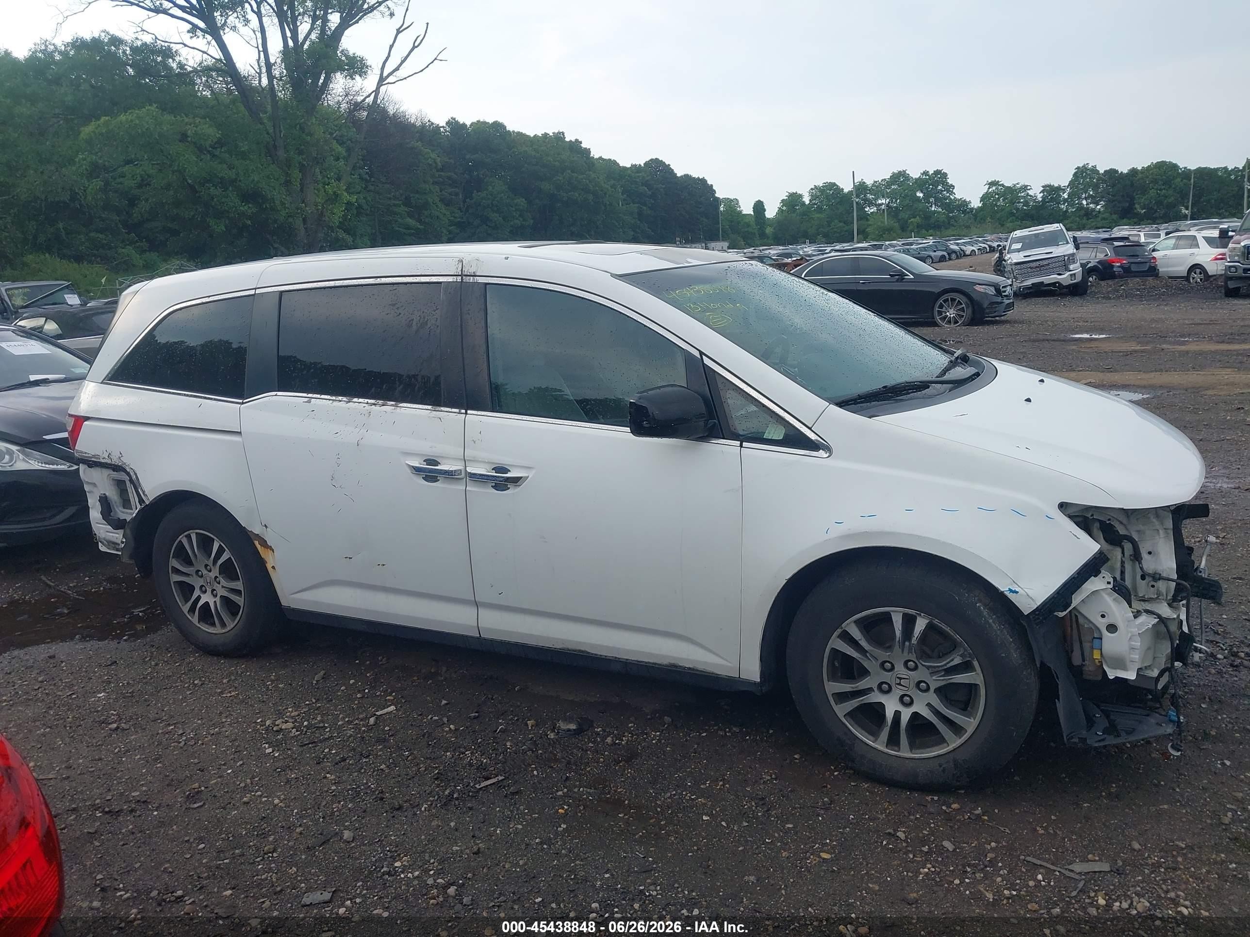 2013 Honda Odyssey Ex-l White vin: 5FNRL5H61DB080520