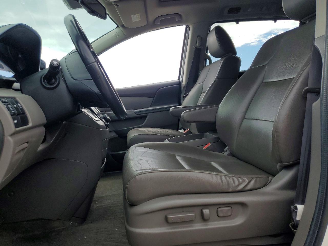 2014 Honda Odyssey Exl White vin: 5FNRL5H61EB043744