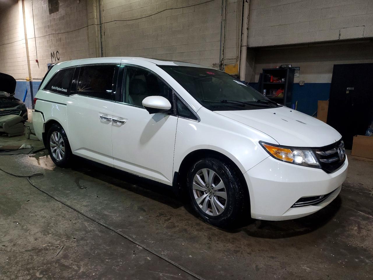 2014 Honda Odyssey Exl White vin: 5FNRL5H61EB053612