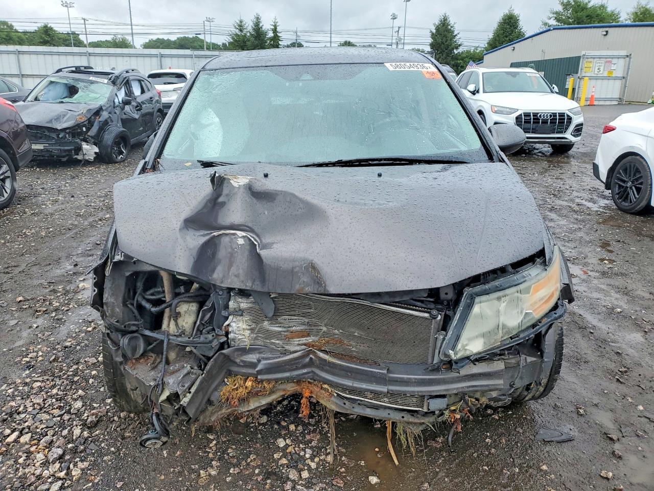 2014 Honda 400hp Gray vin: 5FNRL5H61EB093401