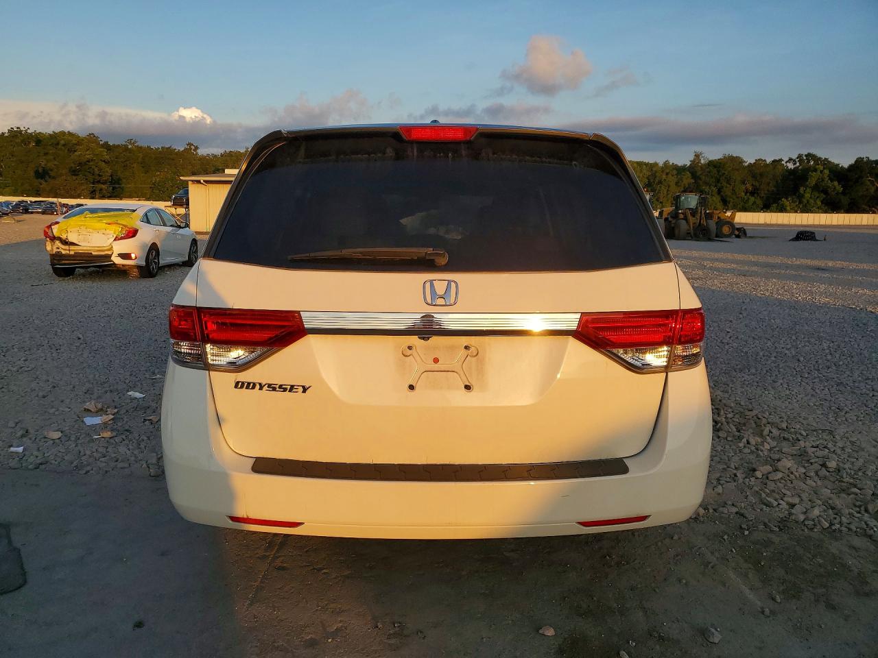 2014 Honda Odyssey Exl White vin: 5FNRL5H61EB093933