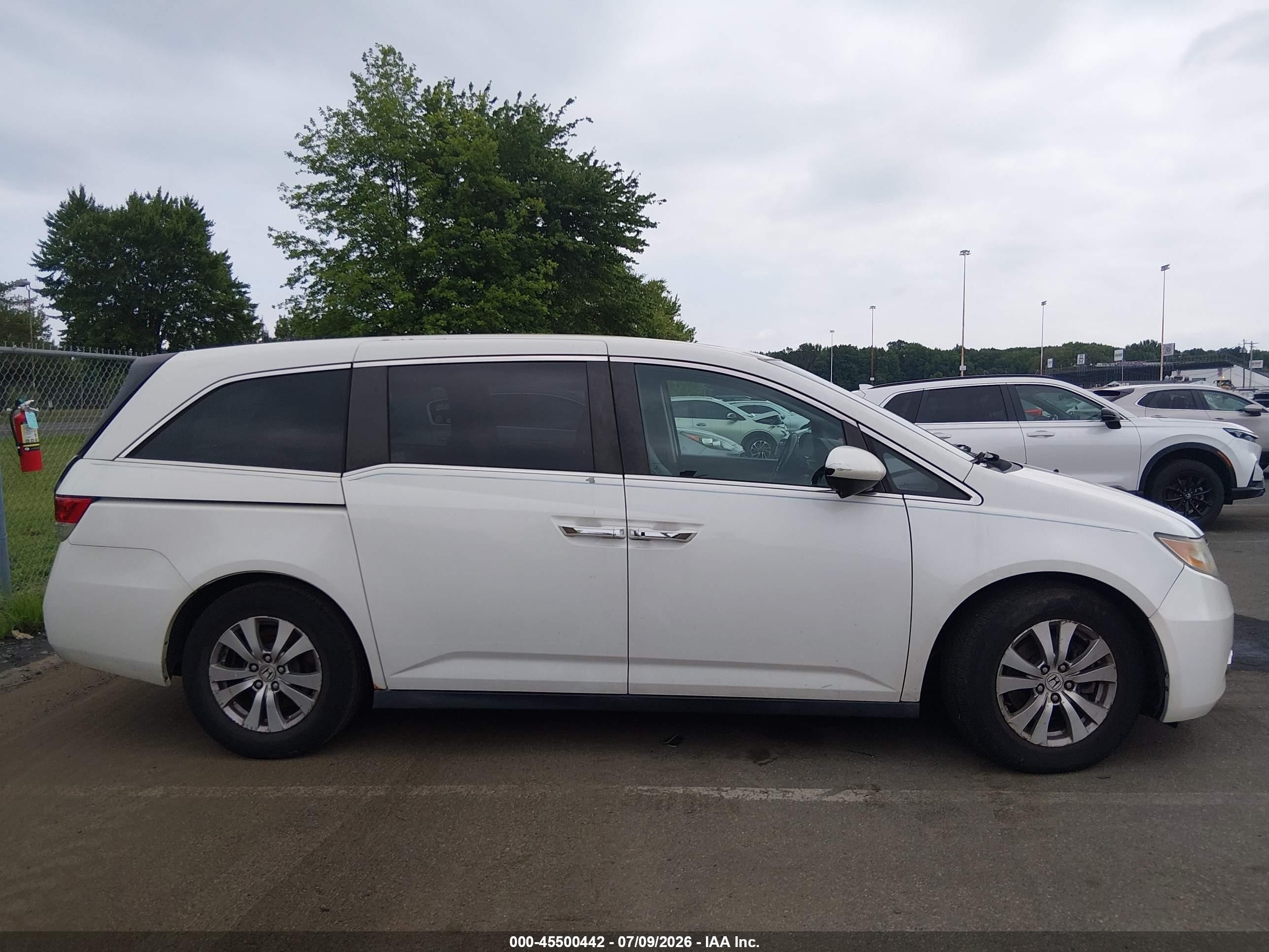 2014 Honda Odyssey Ex-l White vin: 5FNRL5H61EB096685
