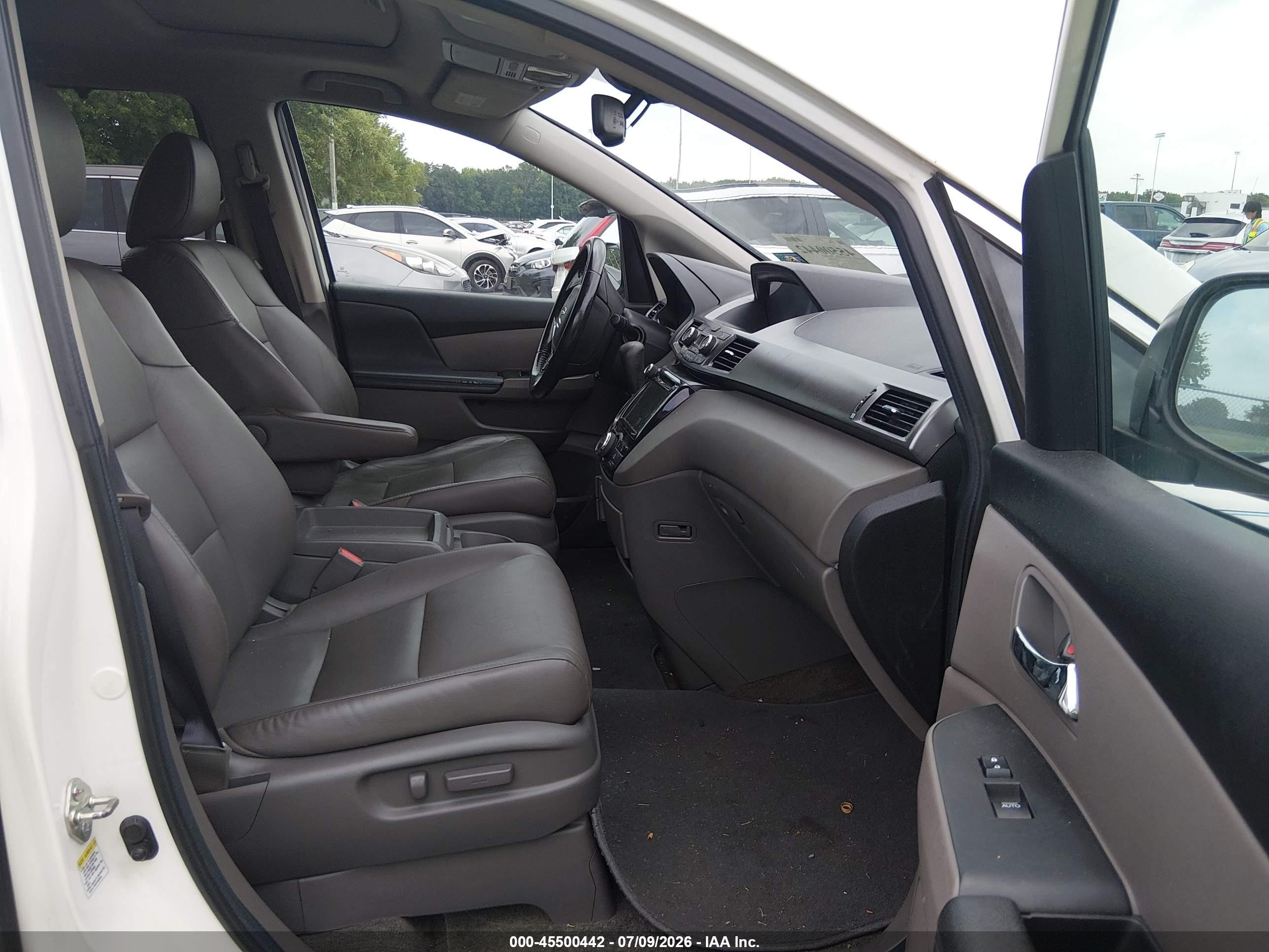 2014 Honda Odyssey Ex-l White vin: 5FNRL5H61EB096685