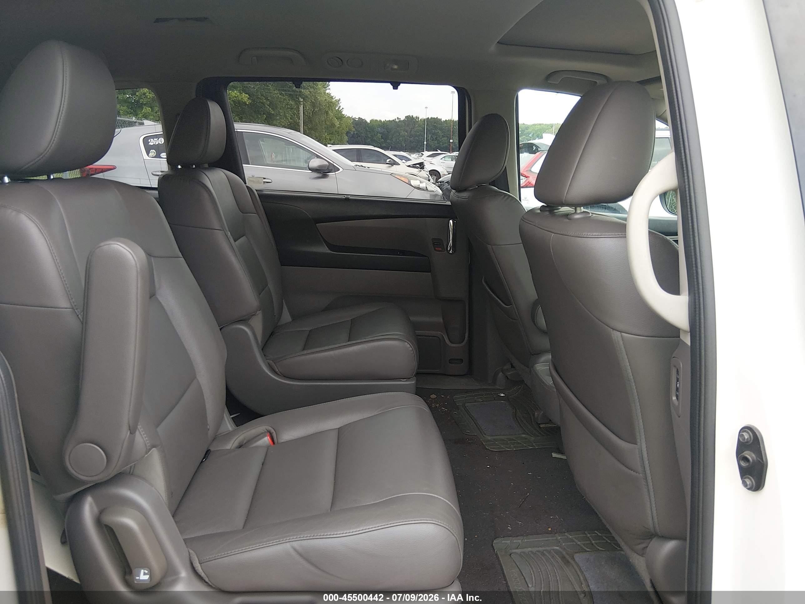 2014 Honda Odyssey Ex-l White vin: 5FNRL5H61EB096685