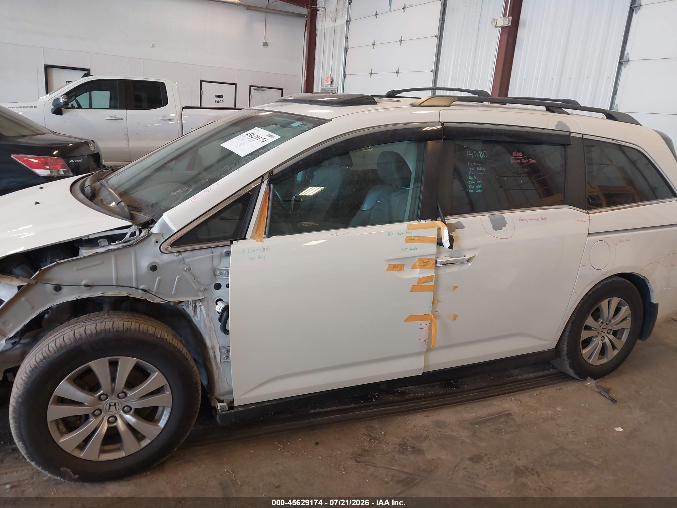 2014 Honda Odyssey Ex-l White vin: 5FNRL5H61EB128986
