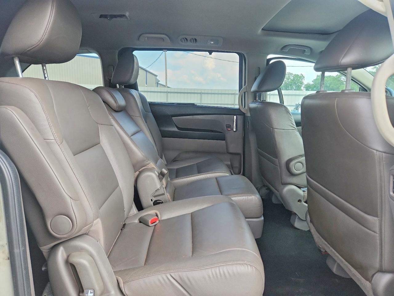 2015 Honda Odyssey Exl White vin: 5FNRL5H61FB021115