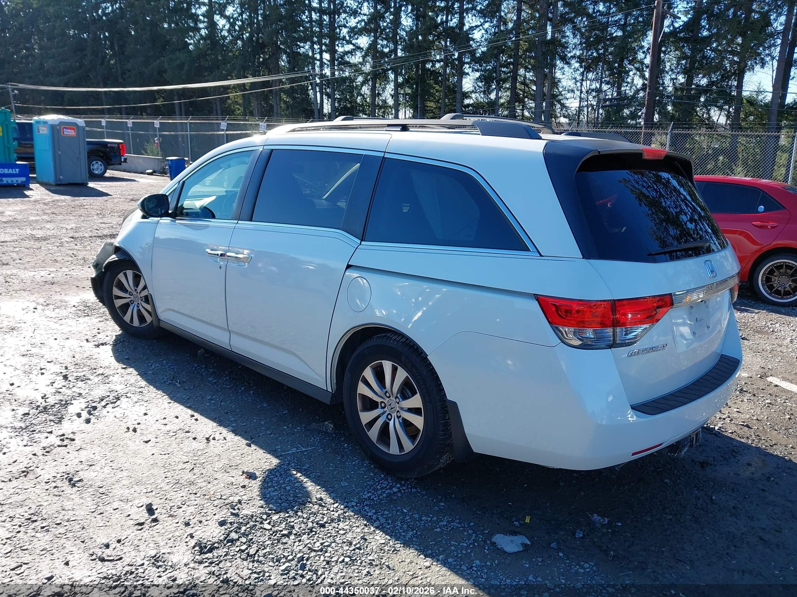 2015 Honda Odyssey Ex-l White vin: 5FNRL5H61FB024676