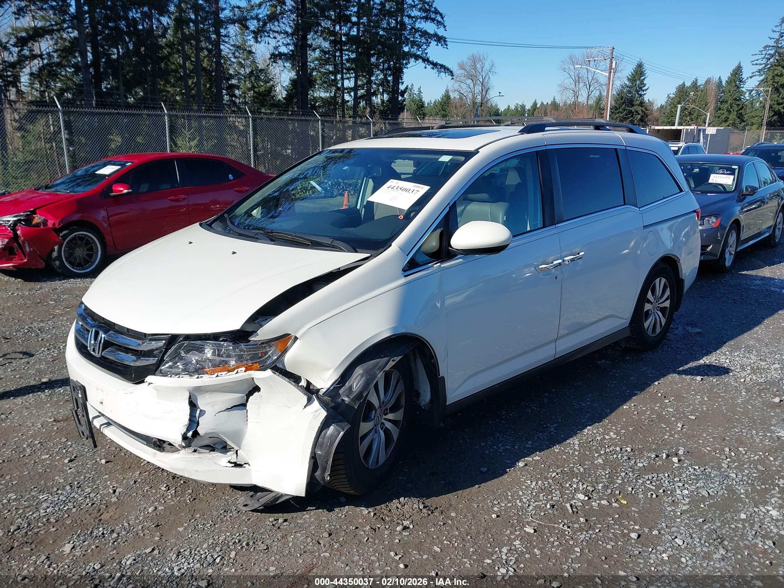 2015 Honda Odyssey Ex-l White vin: 5FNRL5H61FB024676