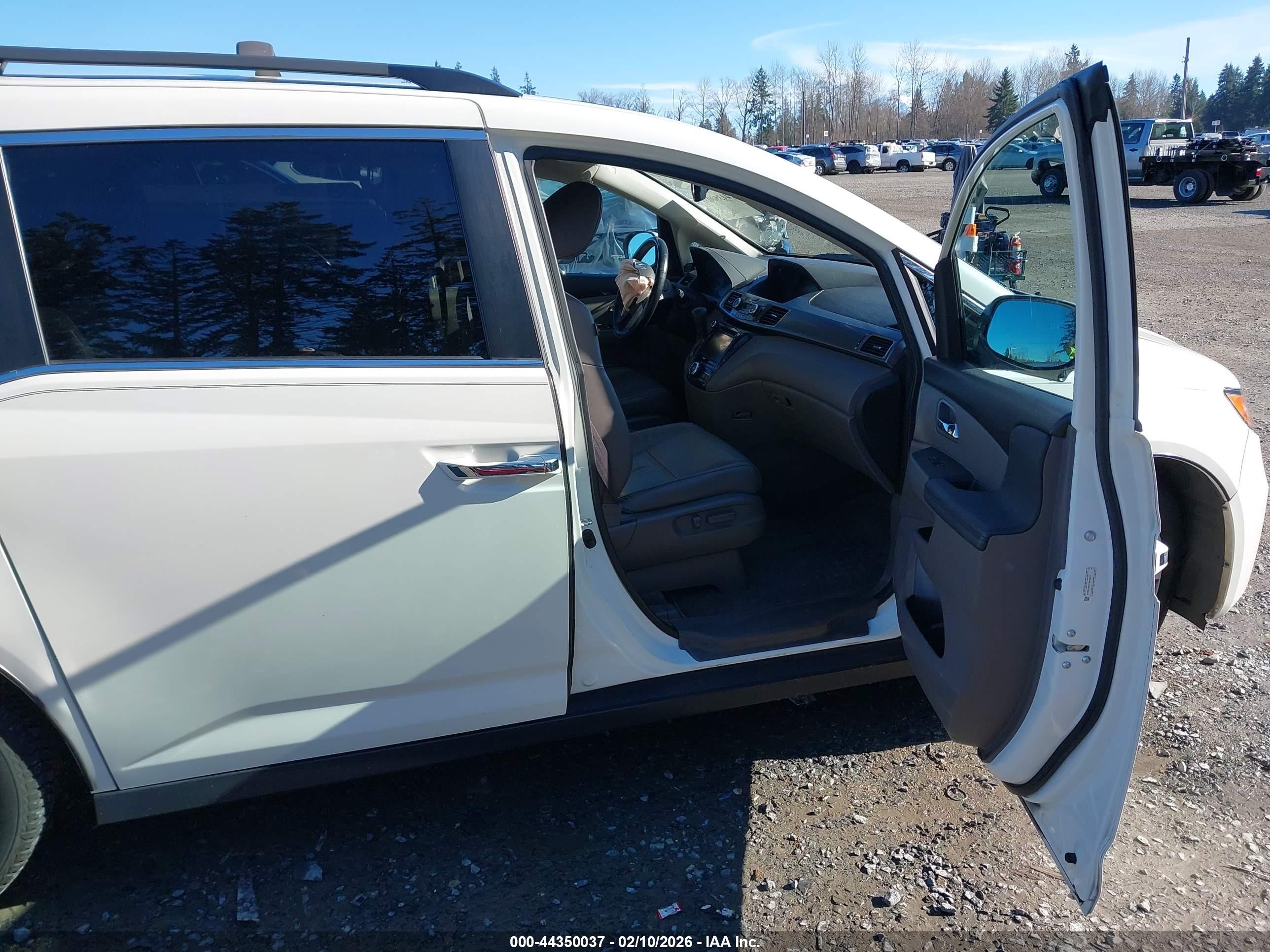 2015 Honda Odyssey Ex-l White vin: 5FNRL5H61FB024676