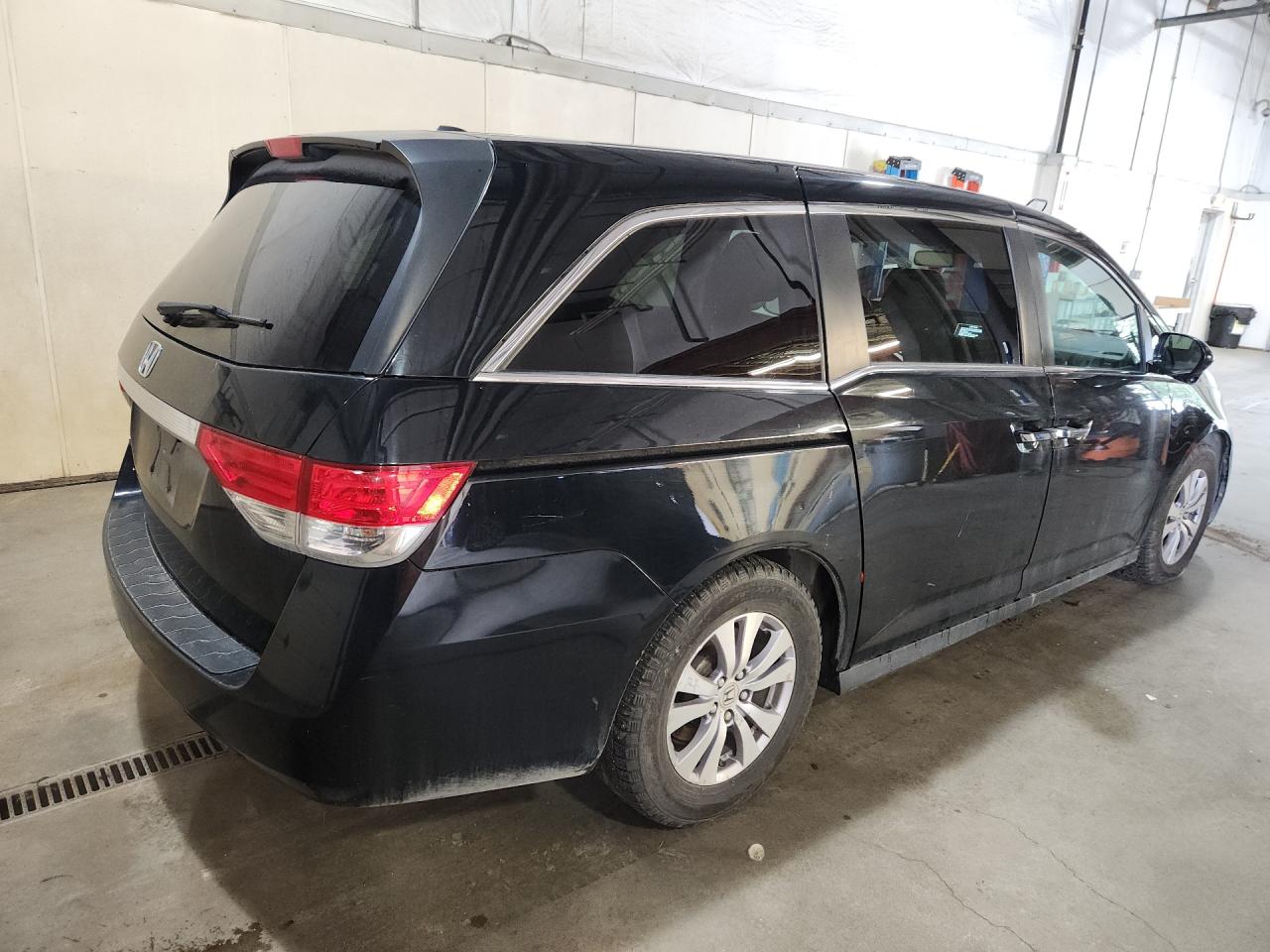 2015 Honda Odyssey Exl Черный vin: 5FNRL5H61FB026220 Damage: Right Qtr Panel, Multiple Dents/Paint Damage, 3