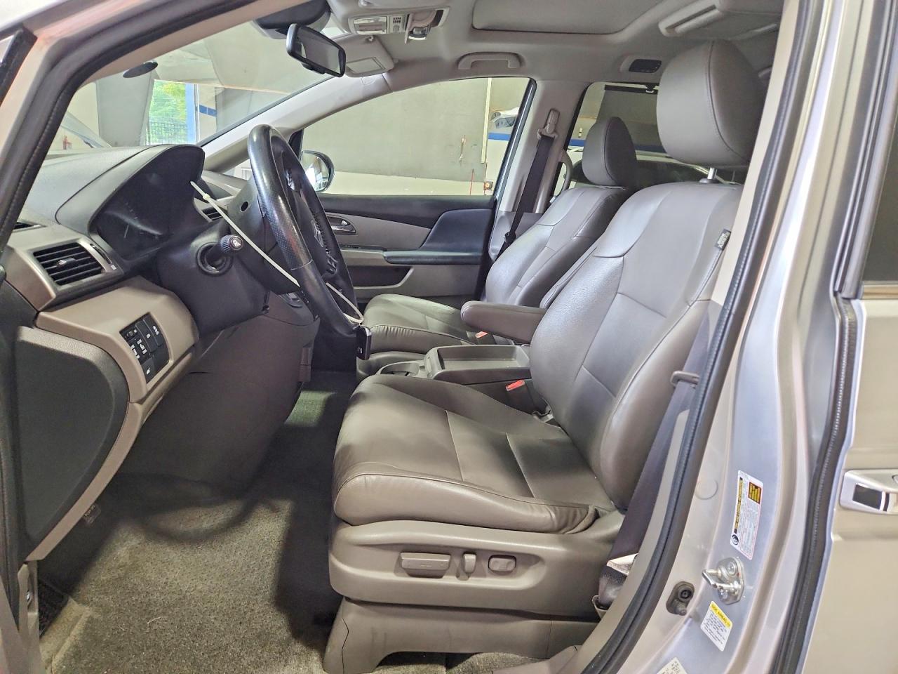 2015 Honda Odyssey Exl Silver vin: 5FNRL5H61FB086627