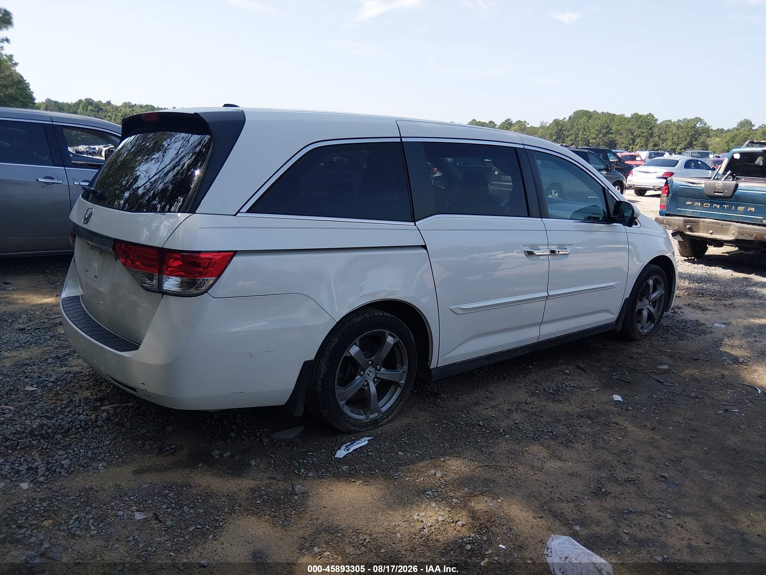2015 Honda Odyssey Ex-l White vin: 5FNRL5H61FB106004