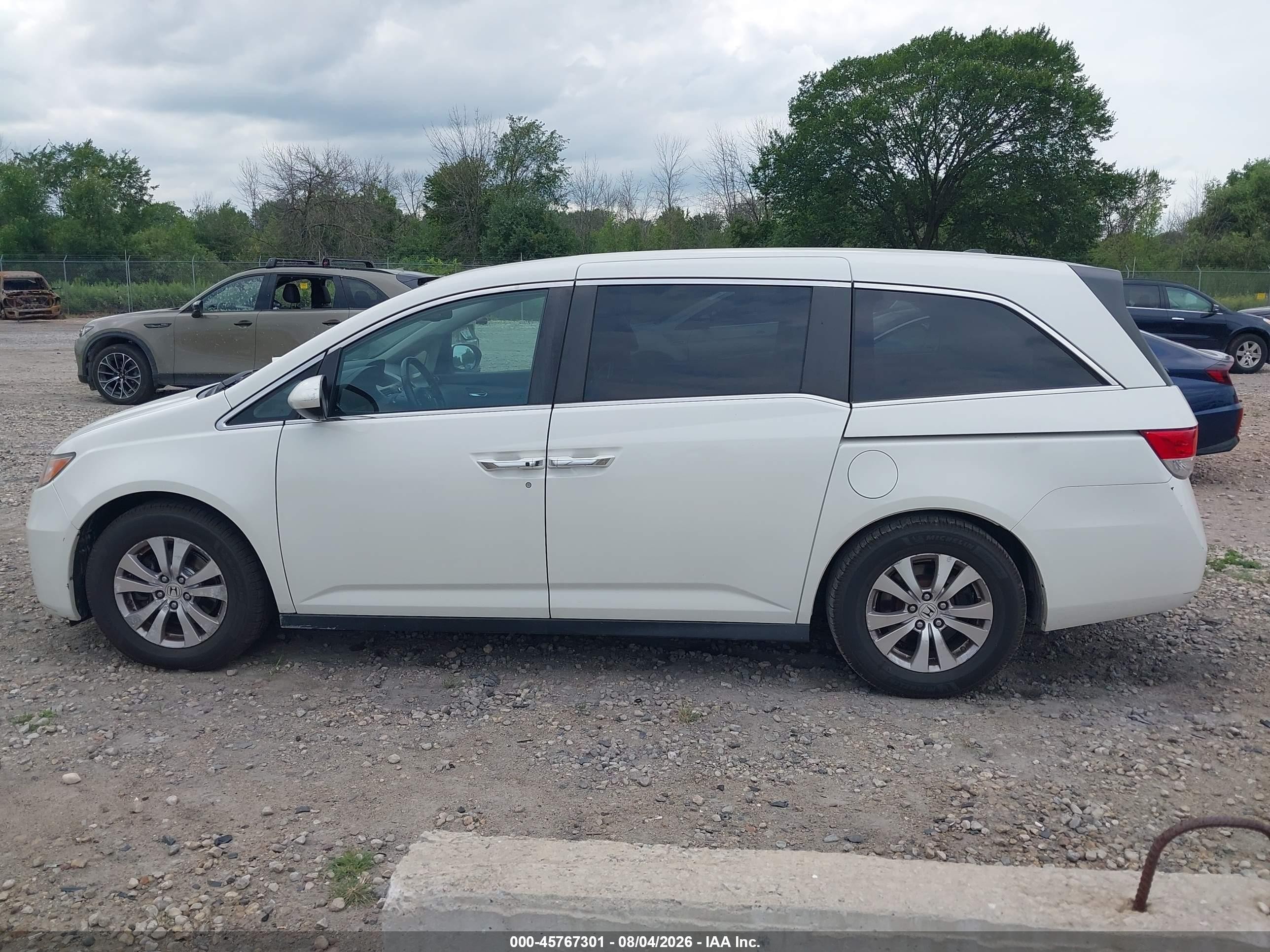 2015 Honda Odyssey Ex-l White vin: 5FNRL5H61FB122901