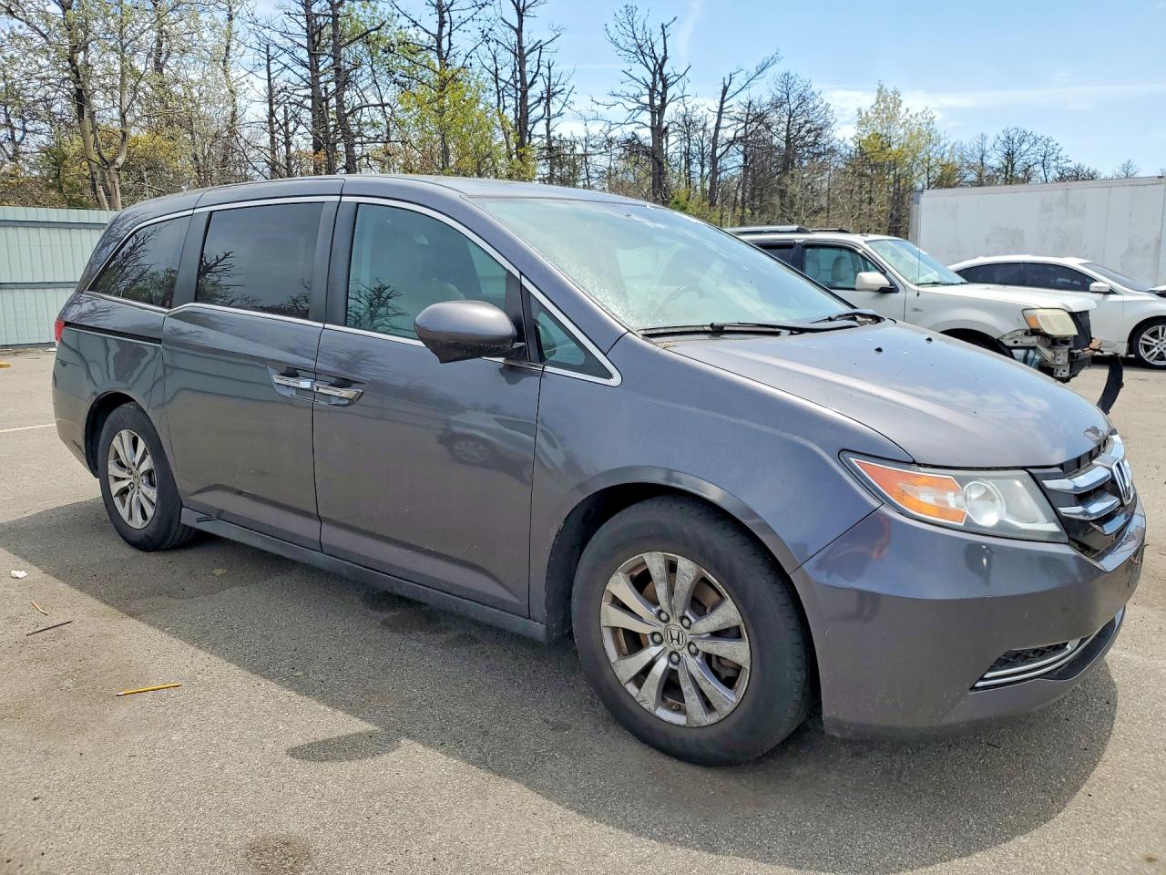 2015 Honda Odyssey Gray vin: 5FNRL5H61FB132022