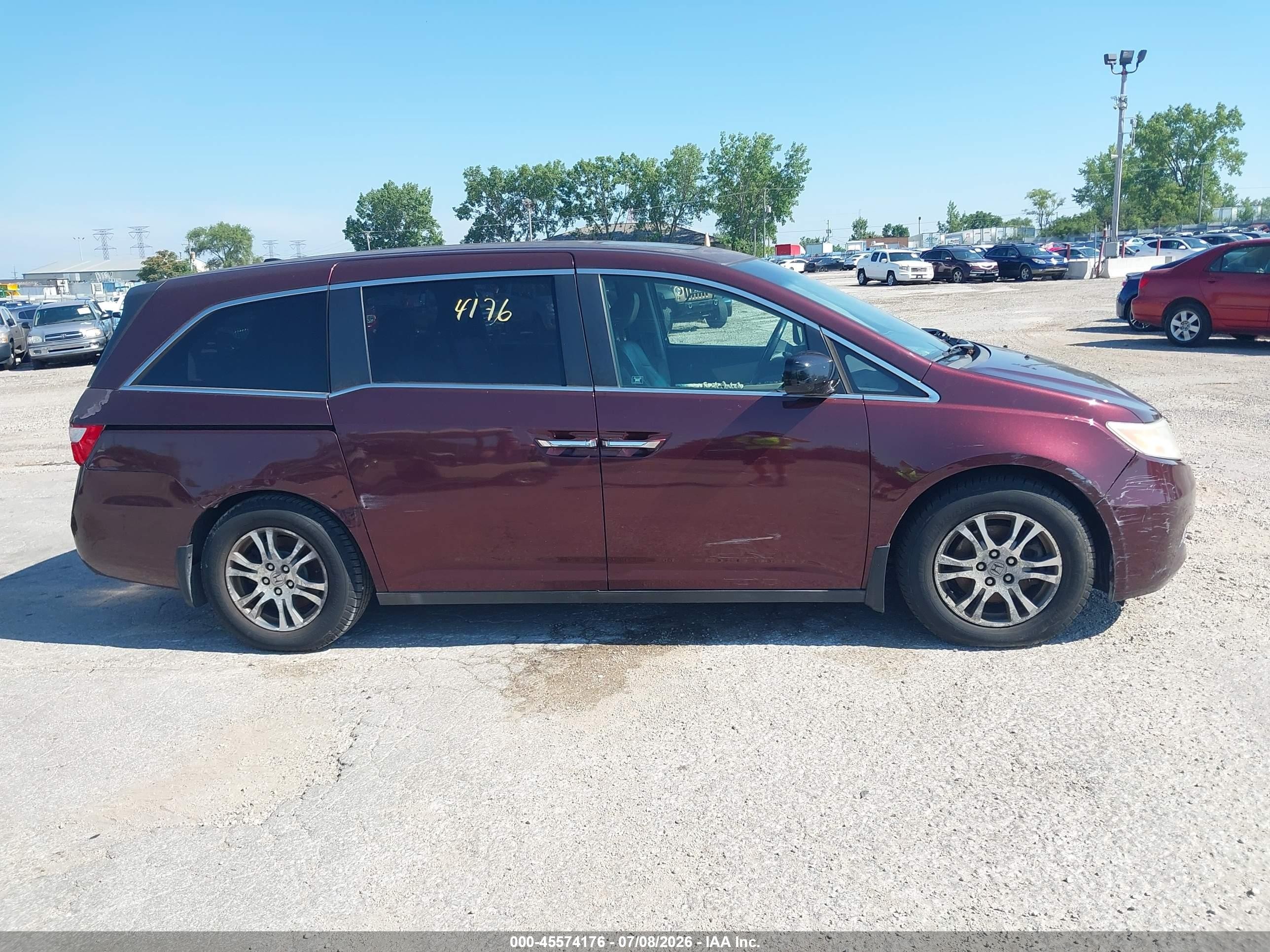 2011 Honda Odyssey Ex-l Maroon vin: 5FNRL5H62BB007802