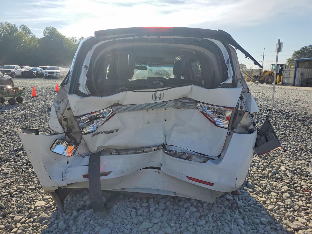 2011 Honda Odyssey Exl White vin: 5FNRL5H62BB032277