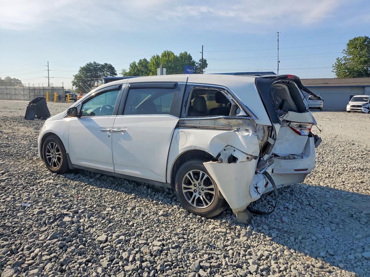 2011 Honda Odyssey Exl White vin: 5FNRL5H62BB032277