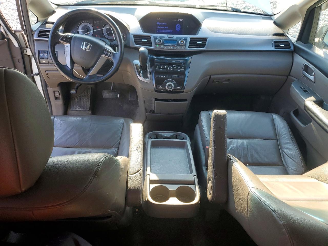 2011 Honda Odyssey Exl White vin: 5FNRL5H62BB032277