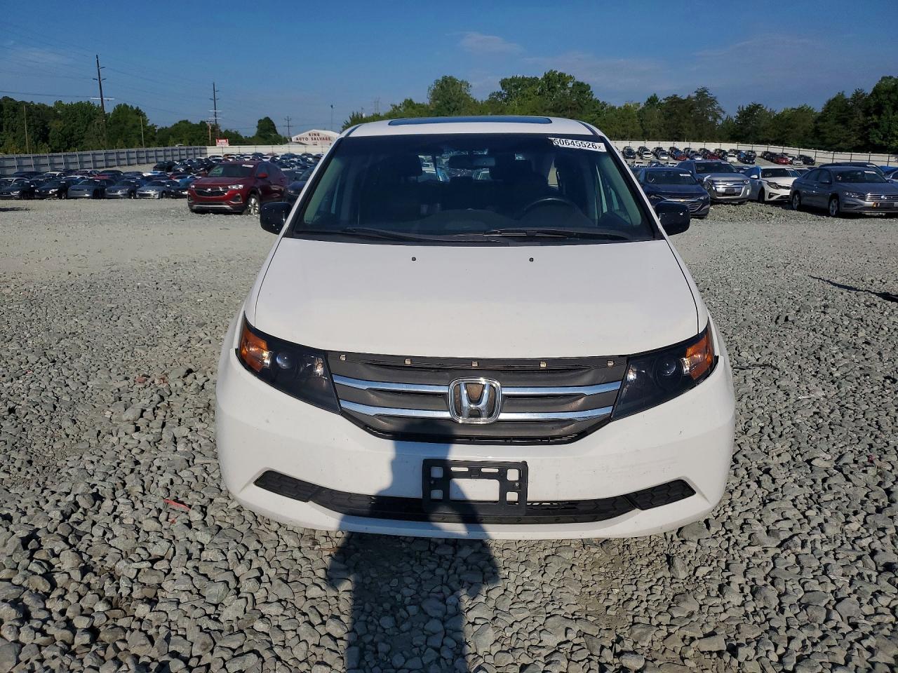 2011 Honda Odyssey Exl White vin: 5FNRL5H62BB032277