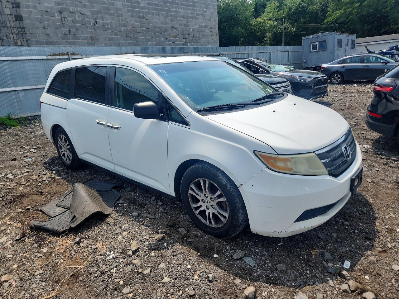 2011 Honda Odyssey Exl Белый vin: 5FNRL5H62BB050746