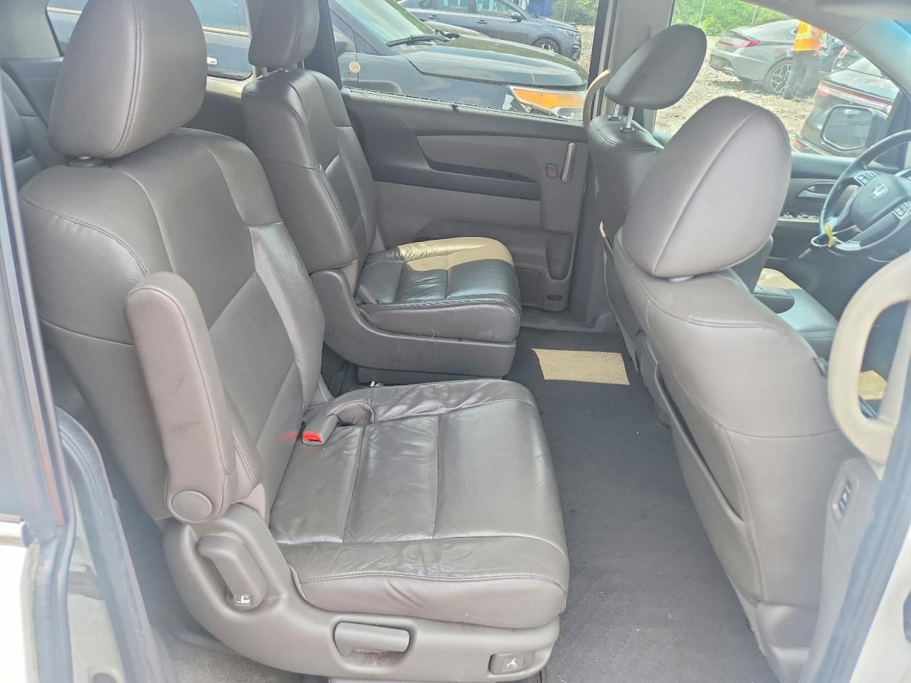 2011 Honda Odyssey Exl Белый vin: 5FNRL5H62BB050746