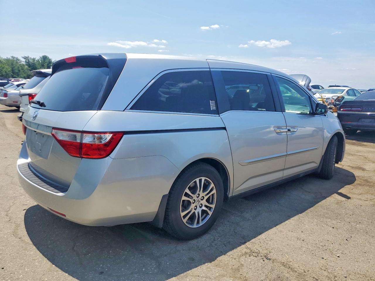 2011 Honda Odyssey Exl Silver vin: 5FNRL5H62BB059530