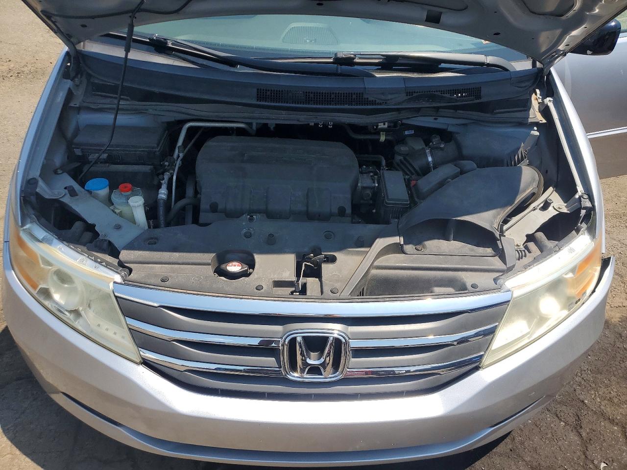 2011 Honda Odyssey Exl Silver vin: 5FNRL5H62BB059530