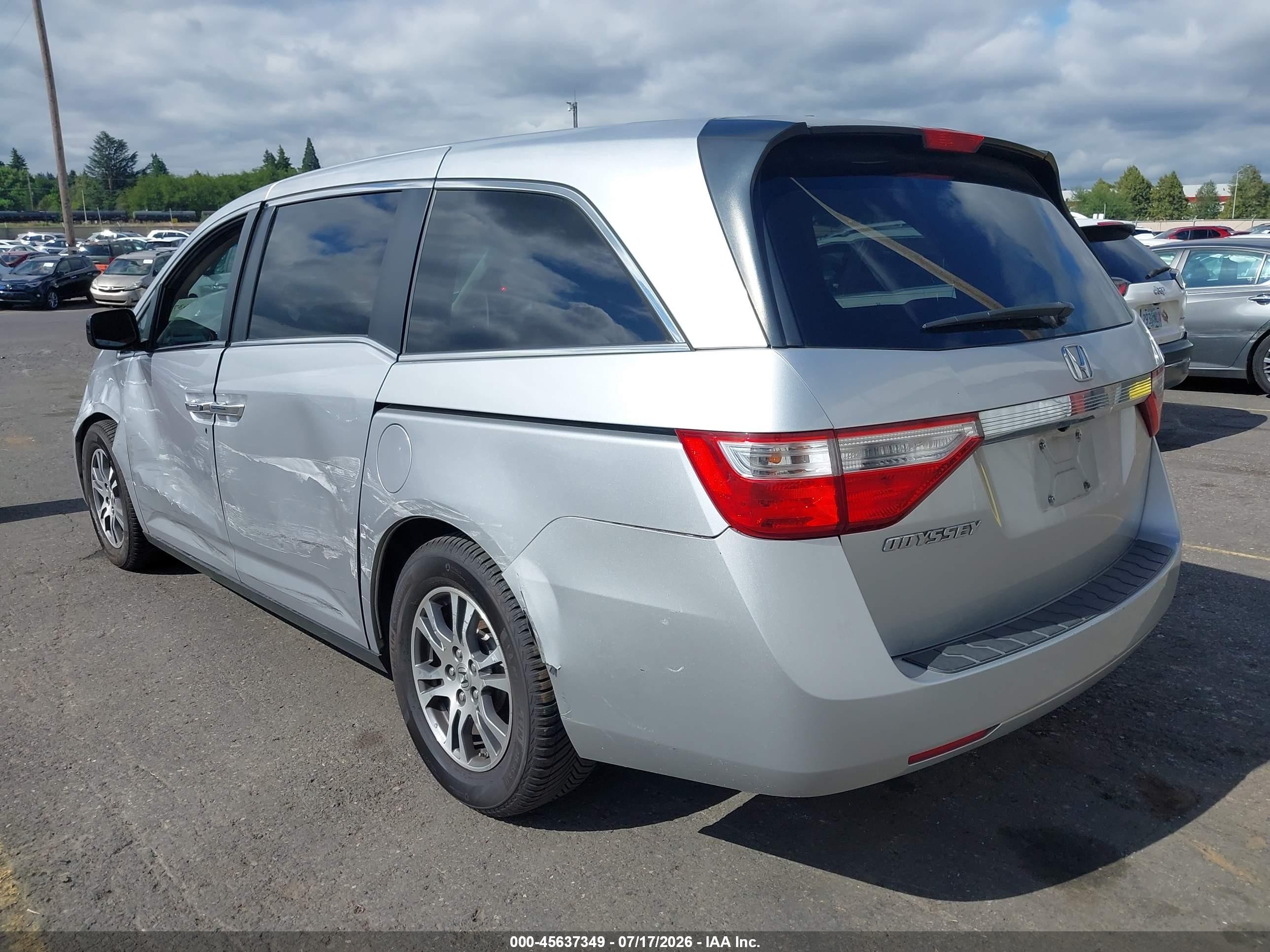 2011 Honda Odyssey Ex-l Серебряный vin: 5FNRL5H62BB060399
