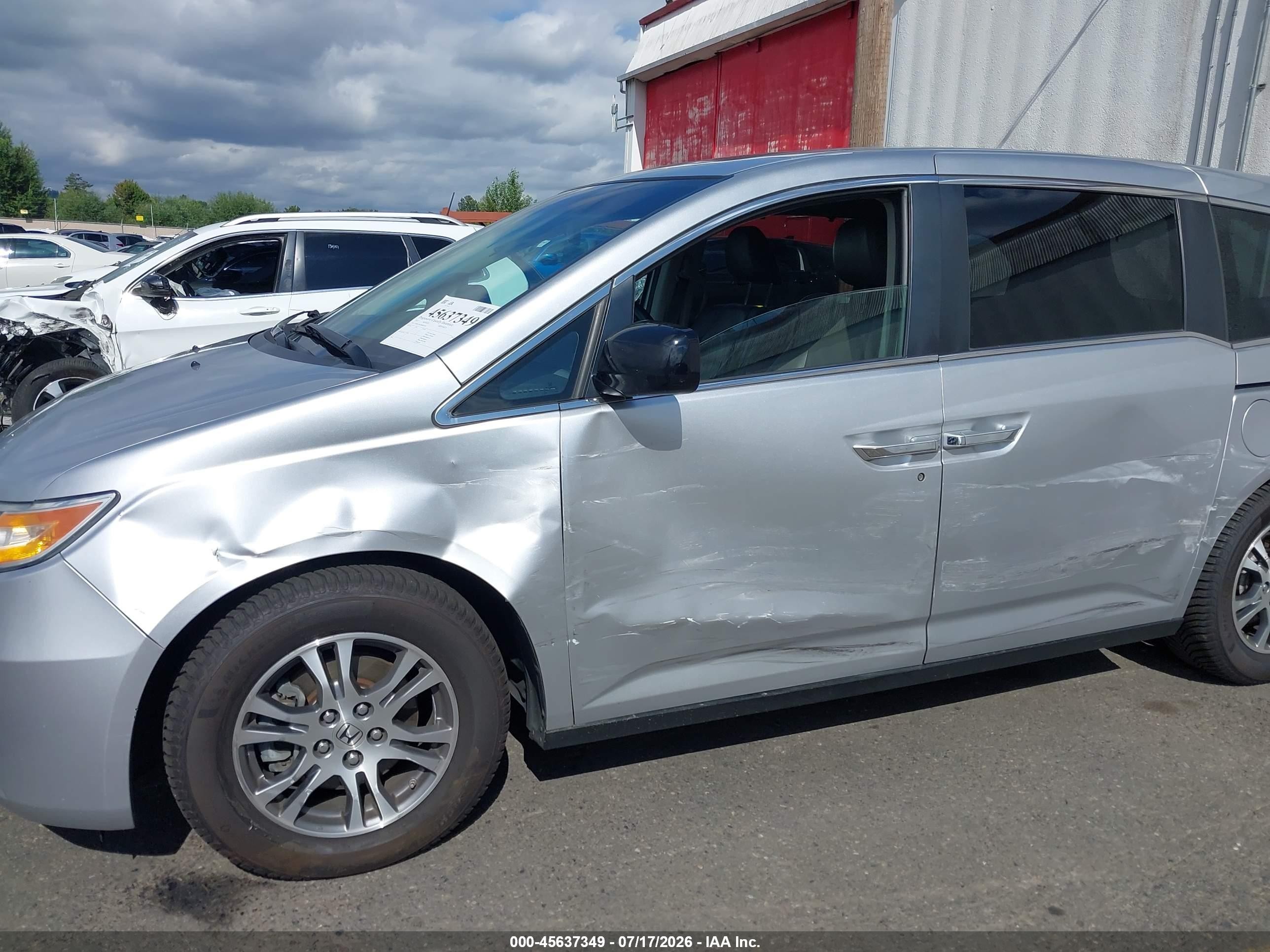 2011 Honda Odyssey Ex-l Серебряный vin: 5FNRL5H62BB060399