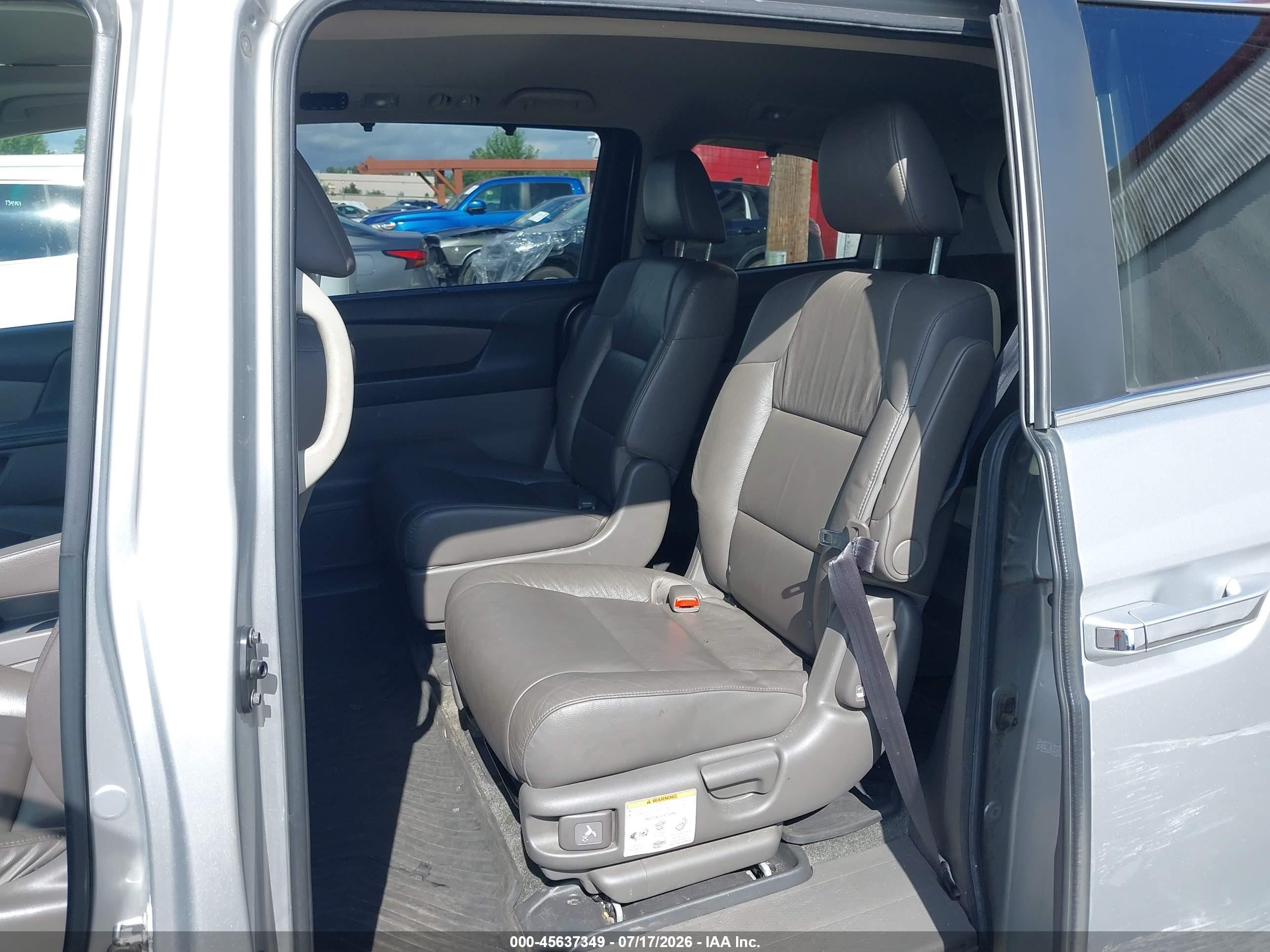 2011 Honda Odyssey Ex-l Серебряный vin: 5FNRL5H62BB060399