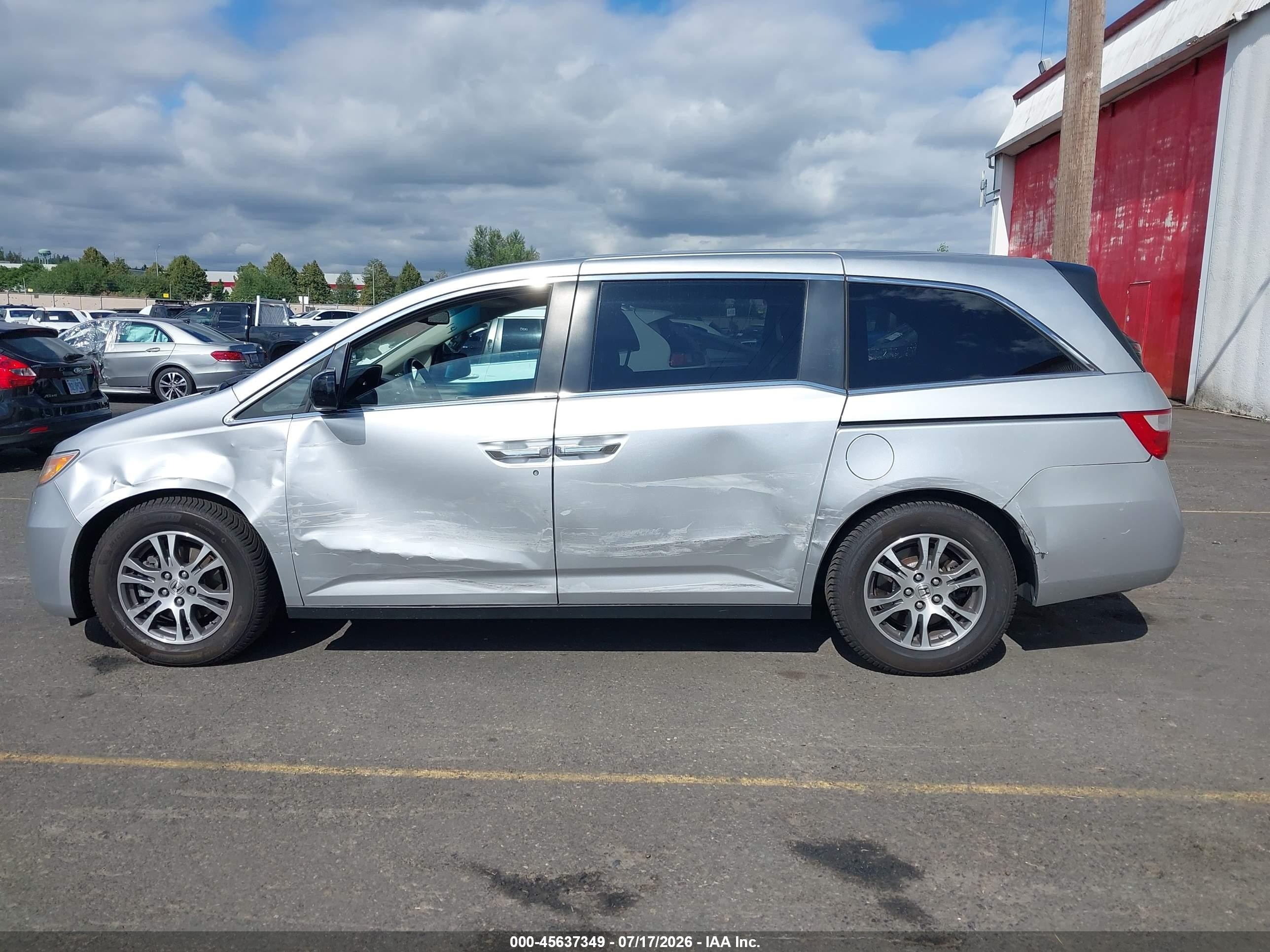 2011 Honda Odyssey Ex-l Серебряный vin: 5FNRL5H62BB060399