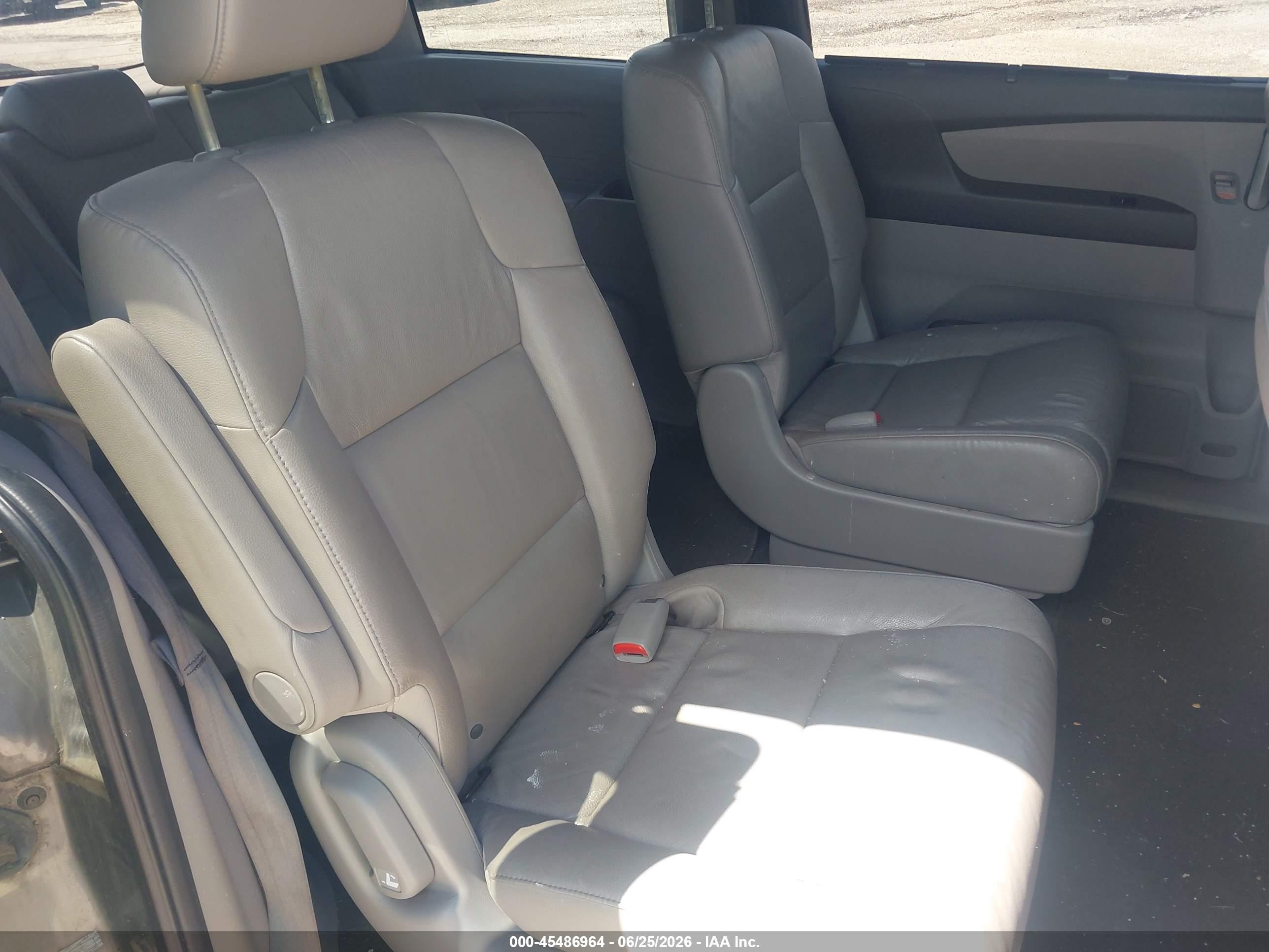 2011 Honda Odyssey Ex-l Gray vin: 5FNRL5H62BB060953