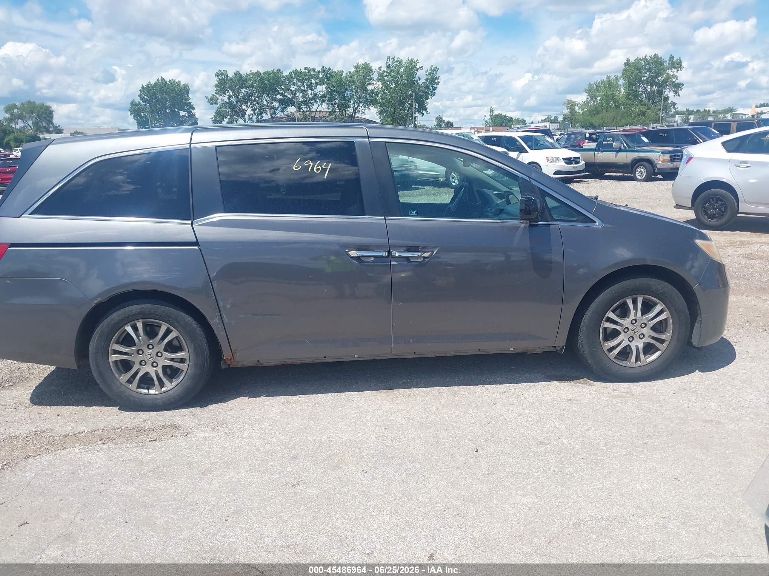 2011 Honda Odyssey Ex-l Gray vin: 5FNRL5H62BB060953