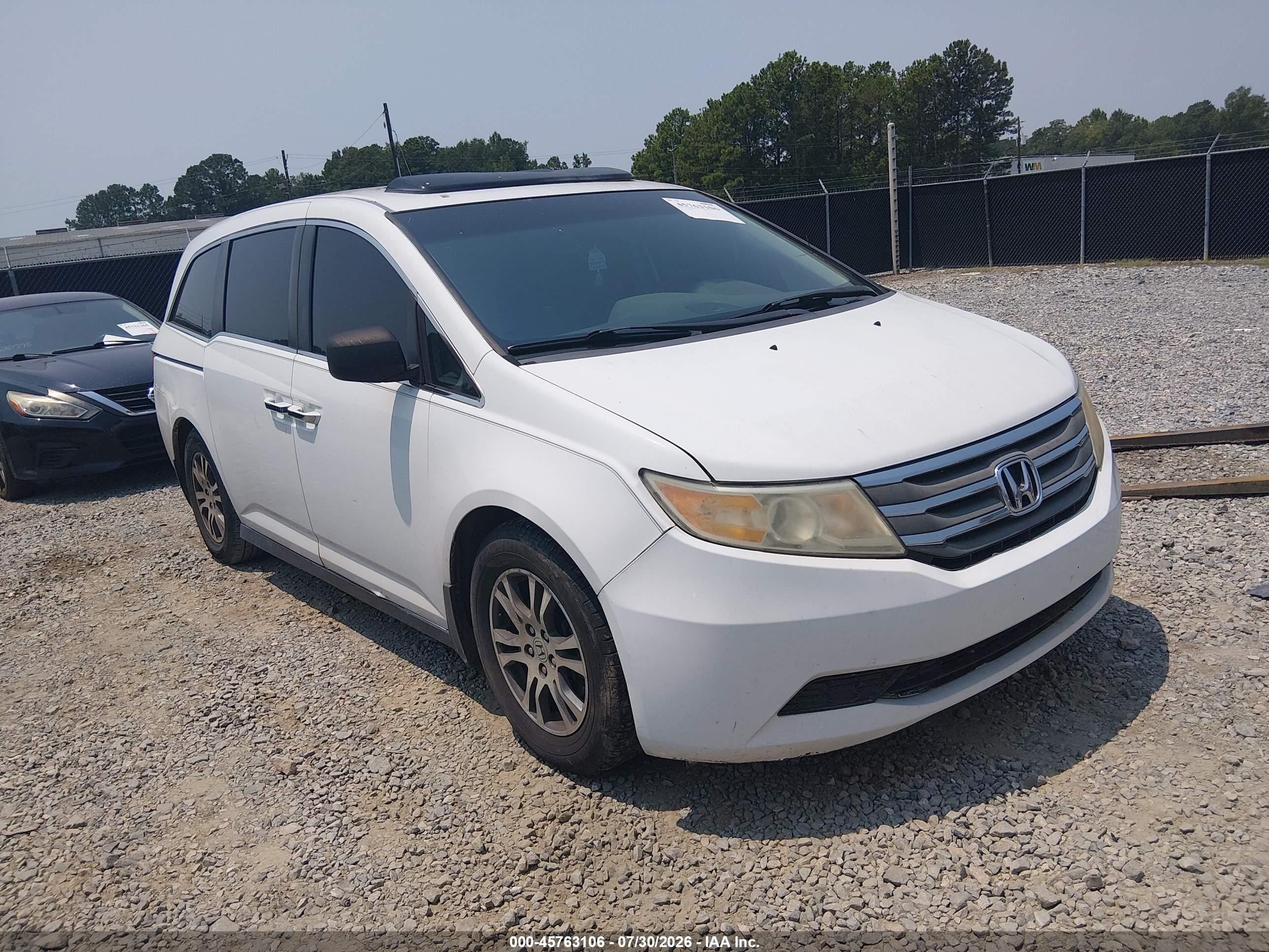2011 Honda Odyssey Ex-l White vin: 5FNRL5H62BB071774