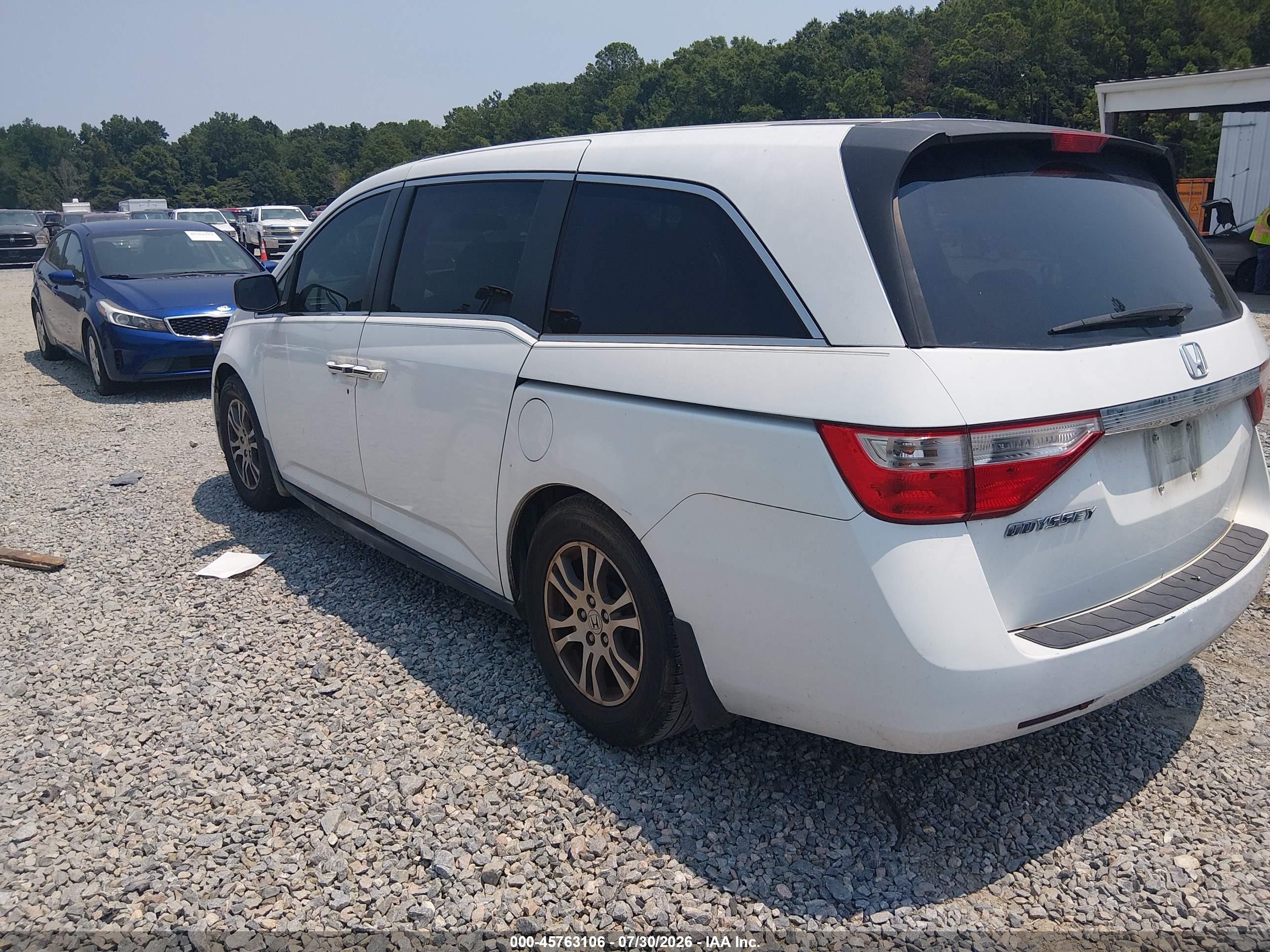 2011 Honda Odyssey Ex-l White vin: 5FNRL5H62BB071774