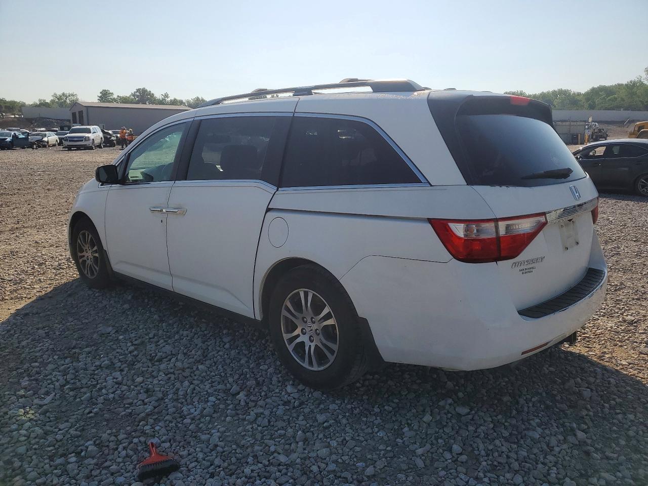 2011 Honda Odyssey White vin: 5FNRL5H62BB081138