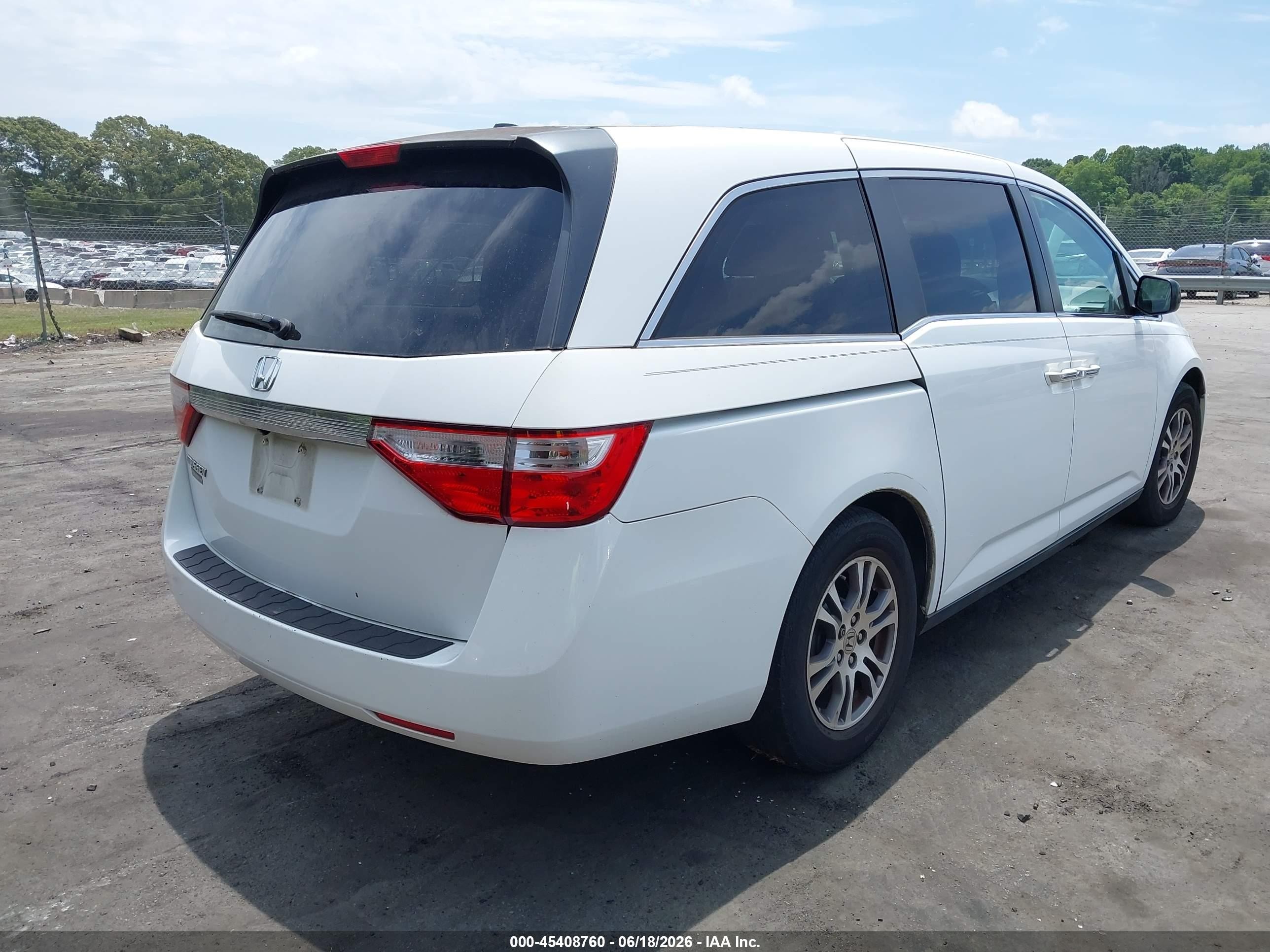 2012 Honda Odyssey Ex-l White vin: 5FNRL5H62CB028604