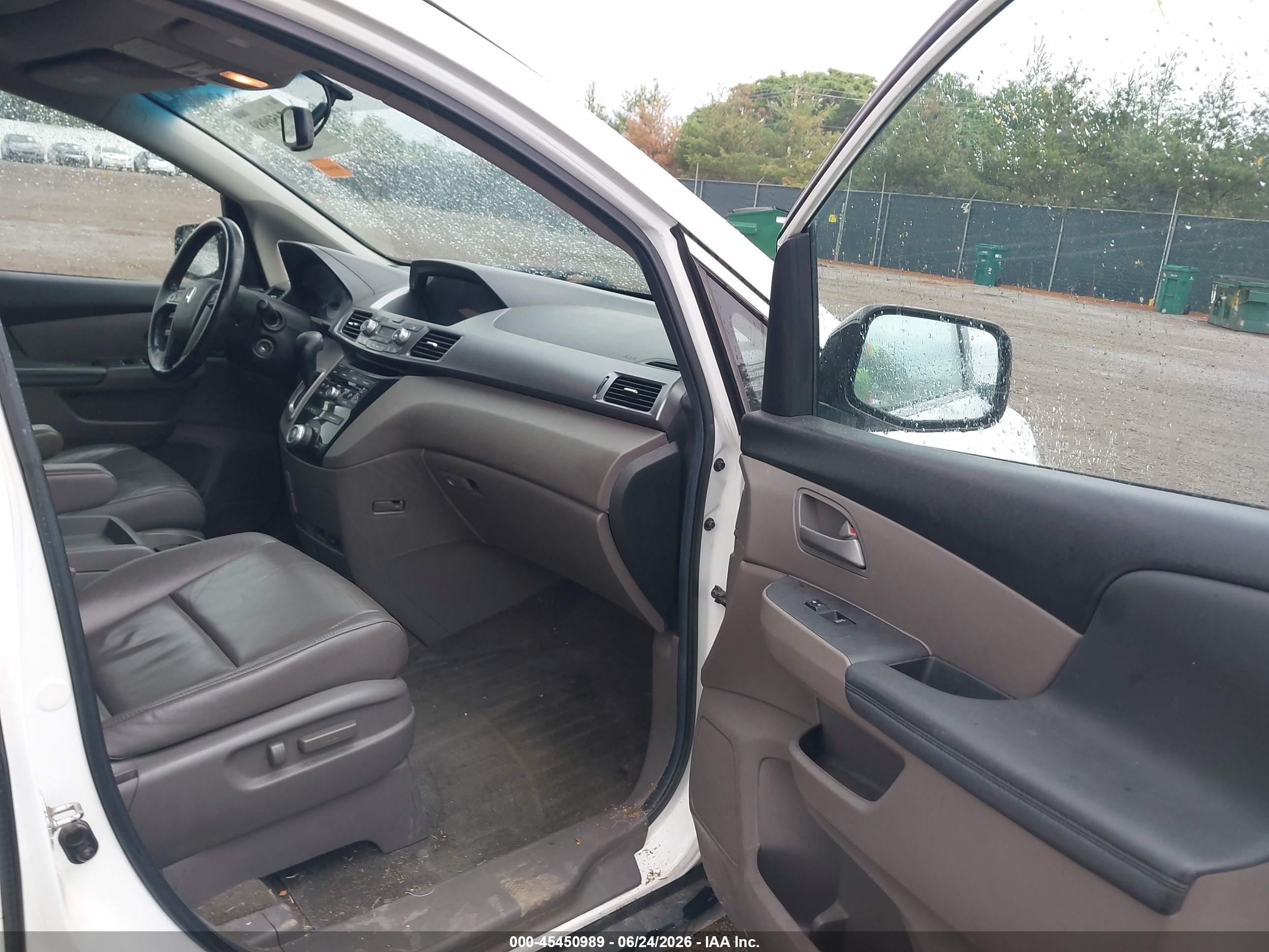 2012 Honda Odyssey Ex-l White vin: 5FNRL5H62CB087426