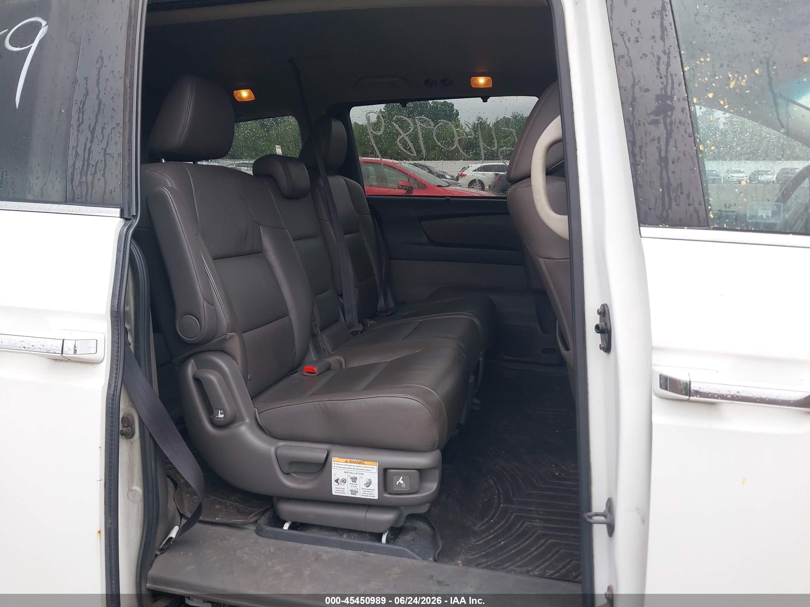 2012 Honda Odyssey Ex-l White vin: 5FNRL5H62CB087426