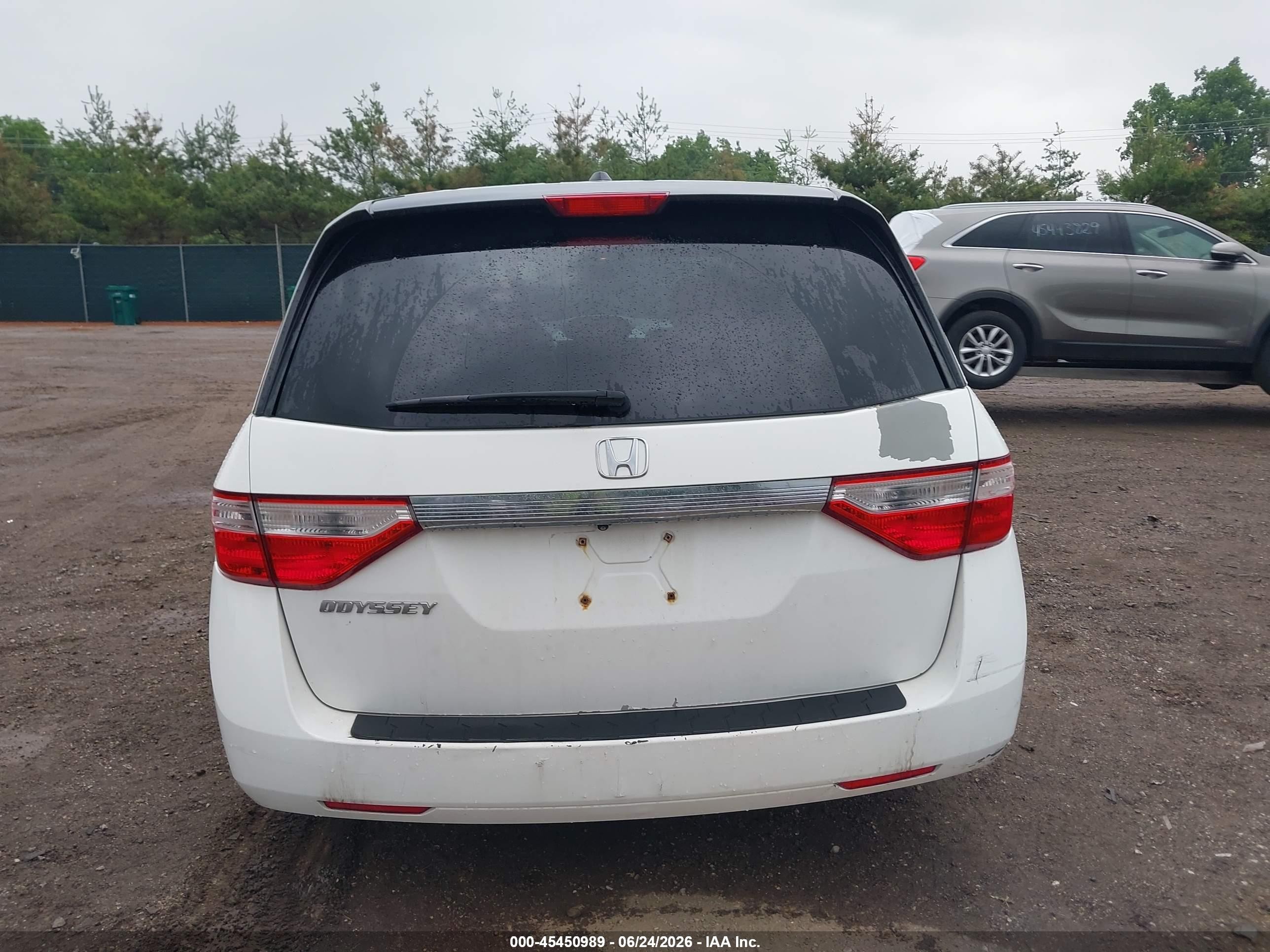 2012 Honda Odyssey Ex-l White vin: 5FNRL5H62CB087426