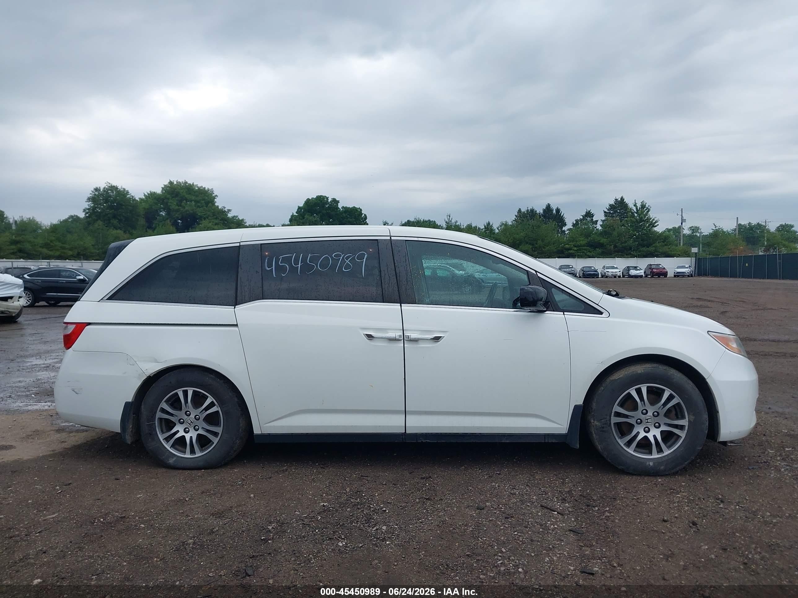 2012 Honda Odyssey Ex-l White vin: 5FNRL5H62CB087426