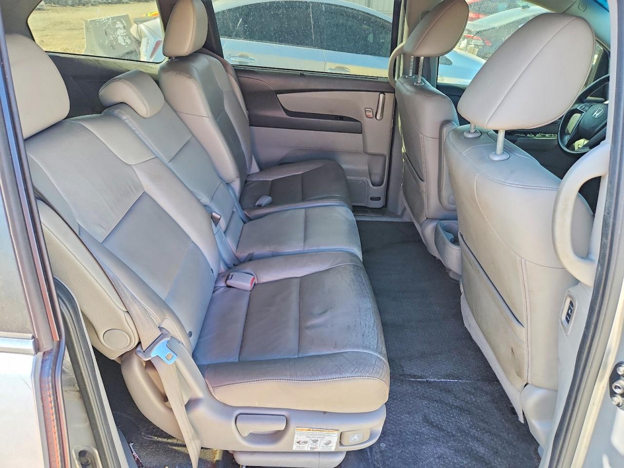 2012 Honda Odyssey Exl Silver vin: 5FNRL5H62CB130484
