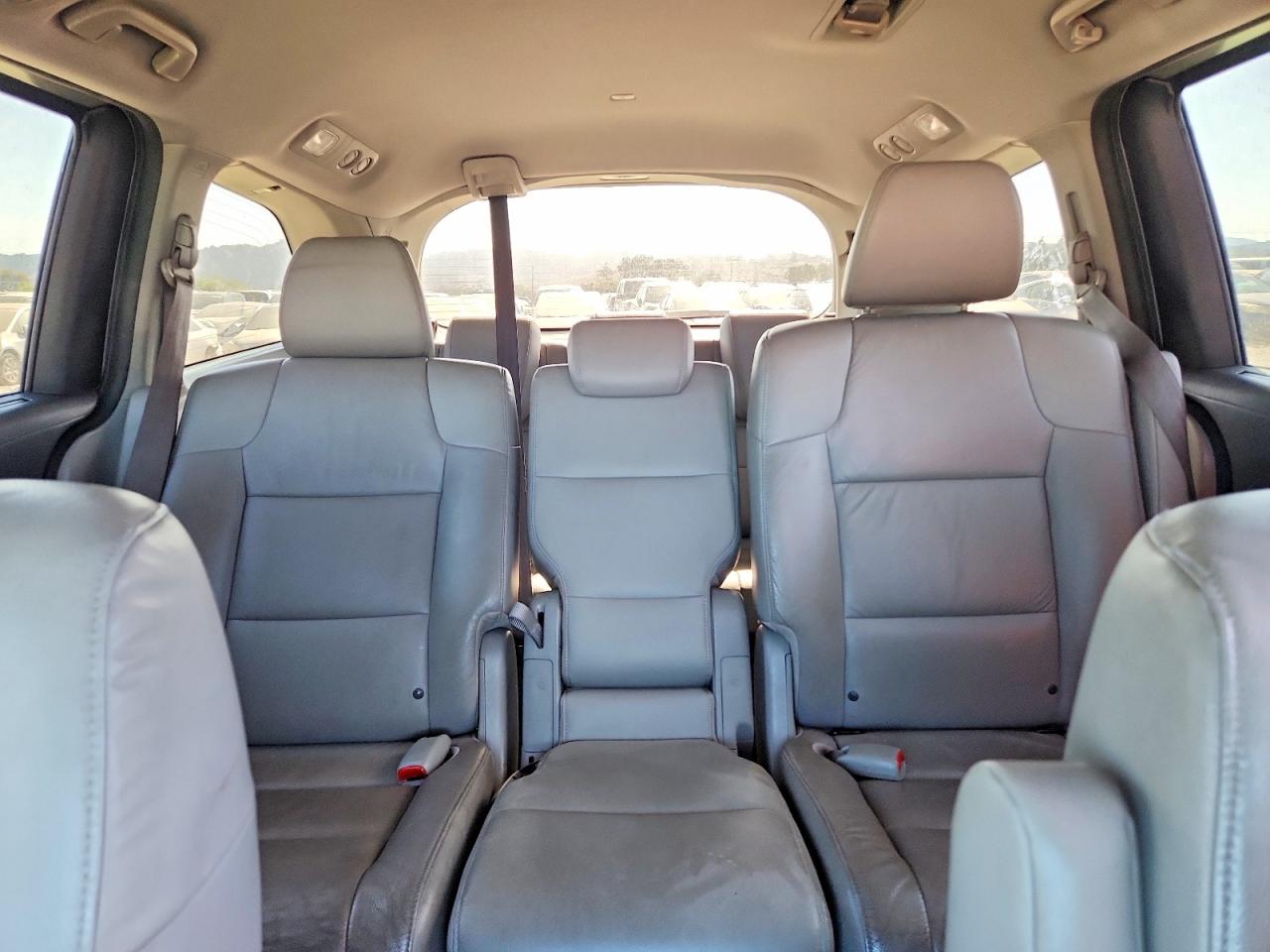 2012 Honda Odyssey Exl Silver vin: 5FNRL5H62CB130484