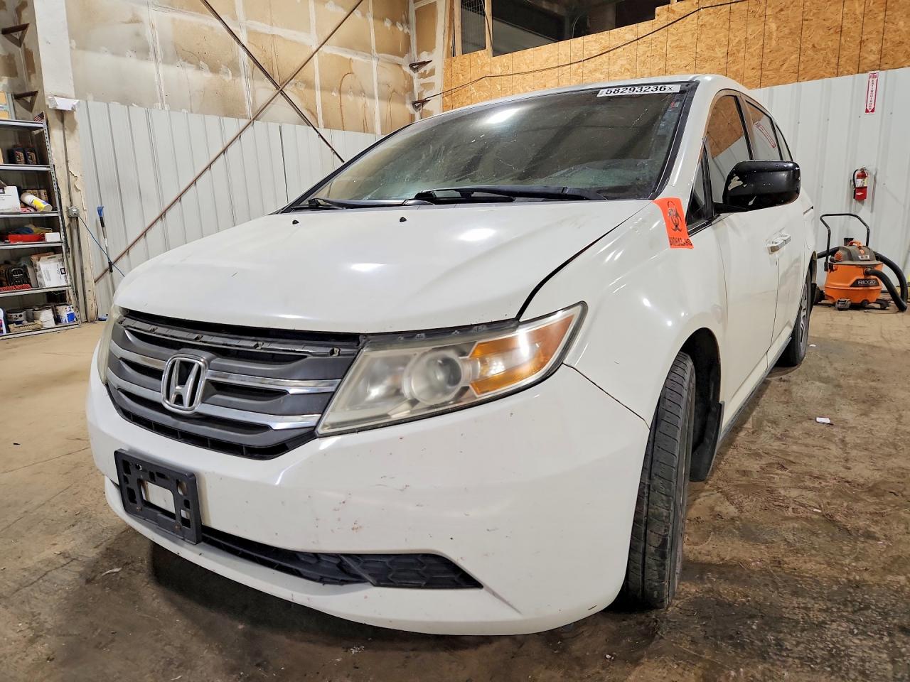 2012 Honda Odyssey Exl White vin: 5FNRL5H62CB140383
