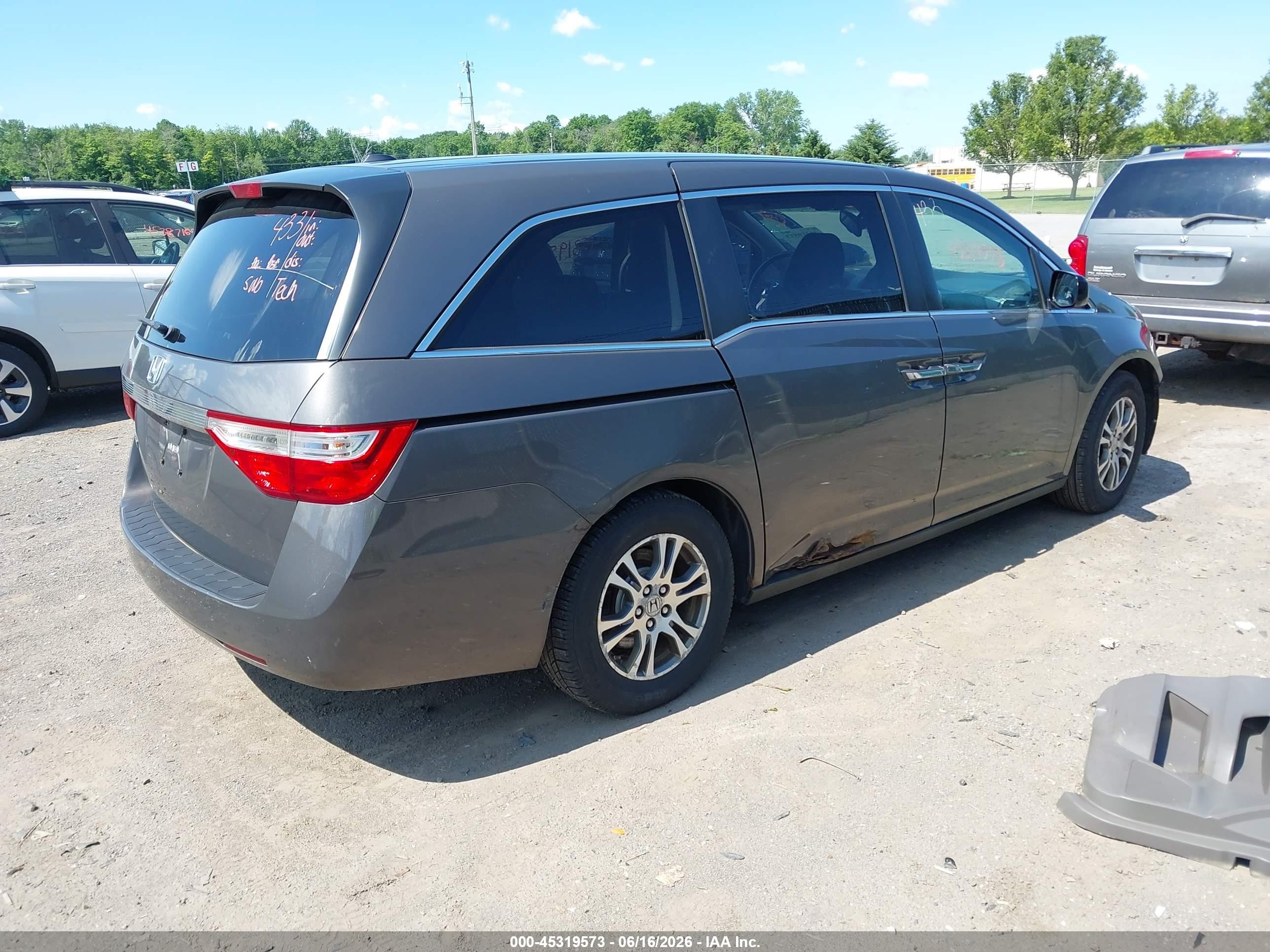 2013 Honda Odyssey Ex-l Gray vin: 5FNRL5H62DB068621