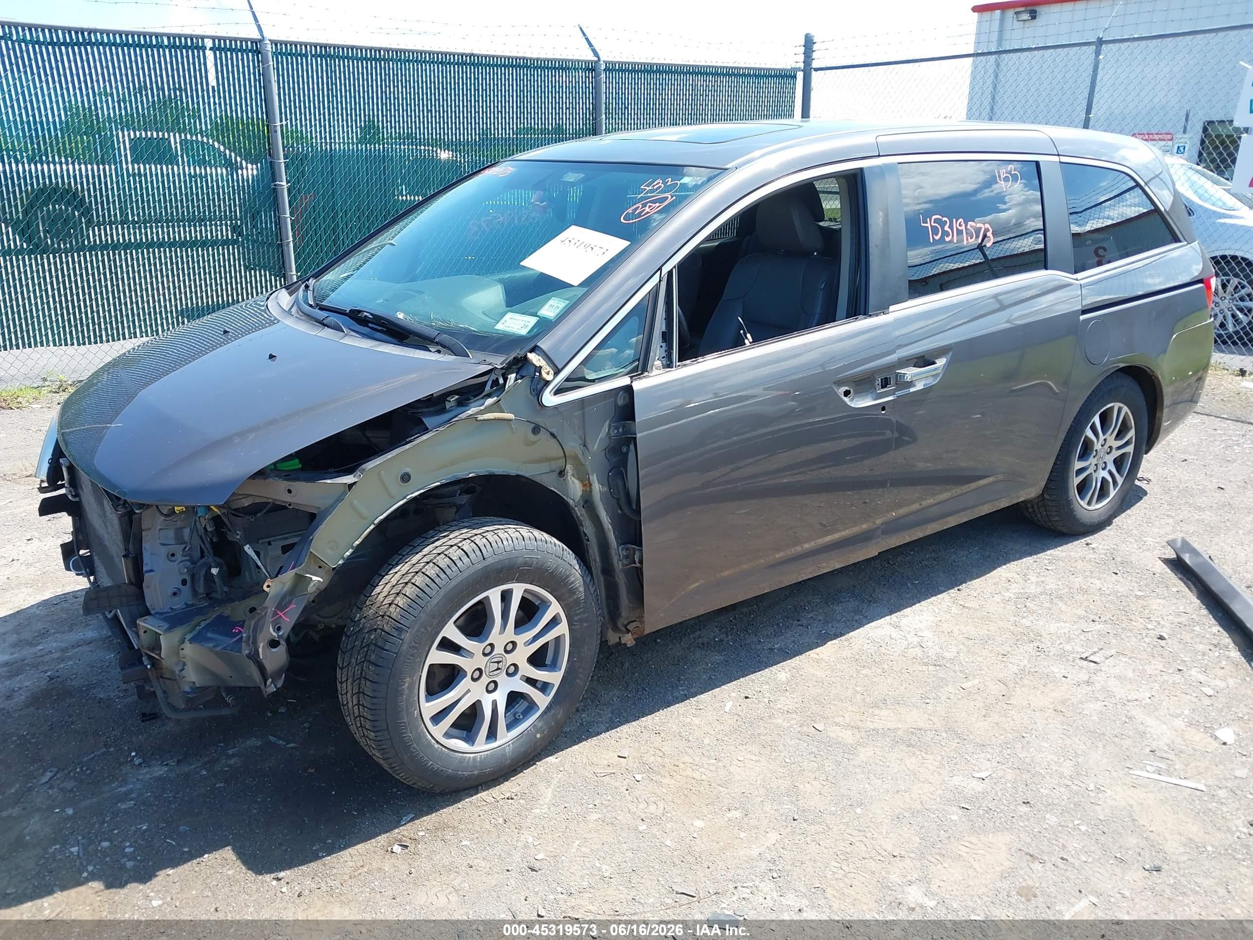 2013 Honda Odyssey Ex-l Gray vin: 5FNRL5H62DB068621