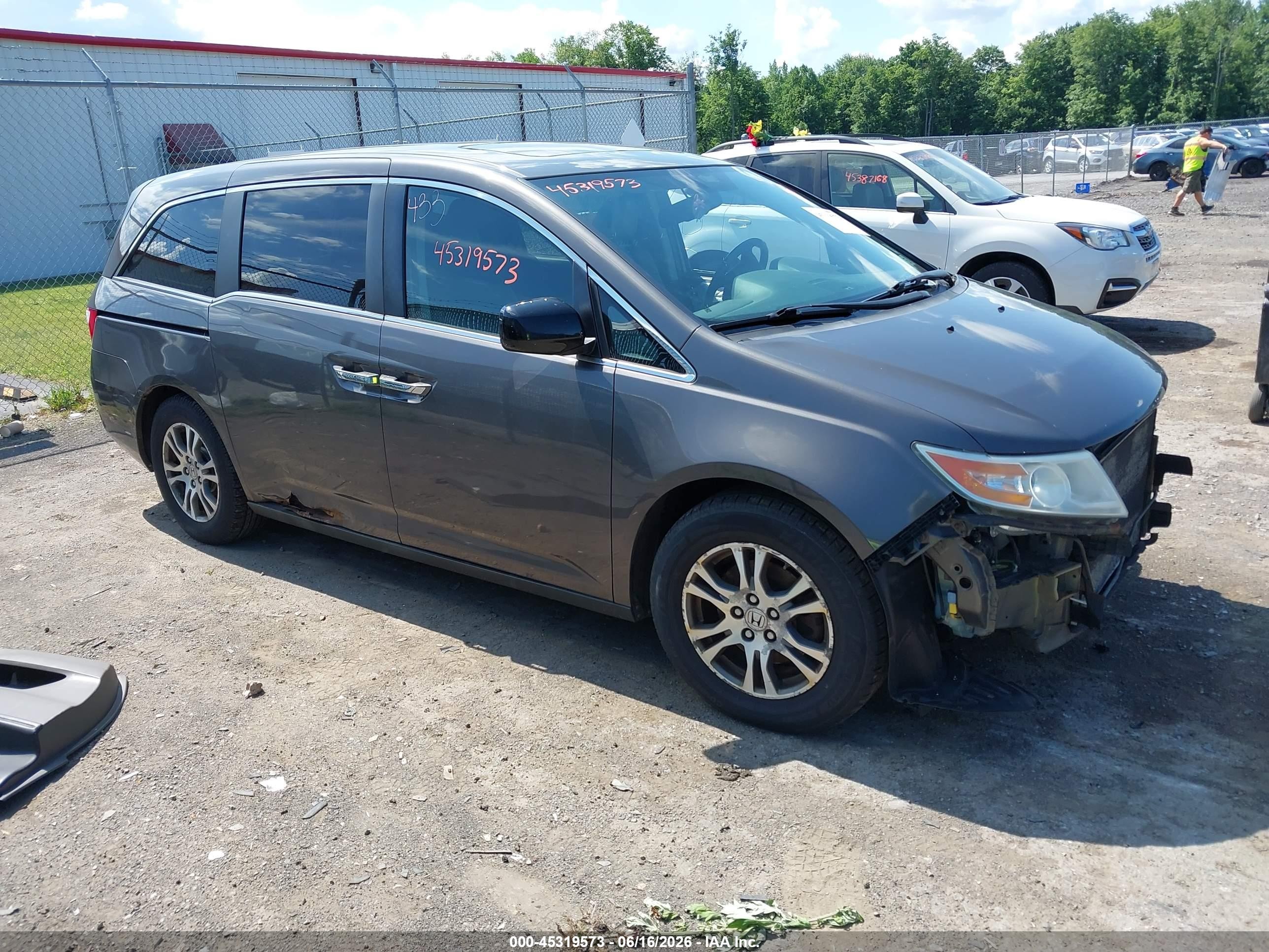 2013 Honda Odyssey Ex-l Gray vin: 5FNRL5H62DB068621