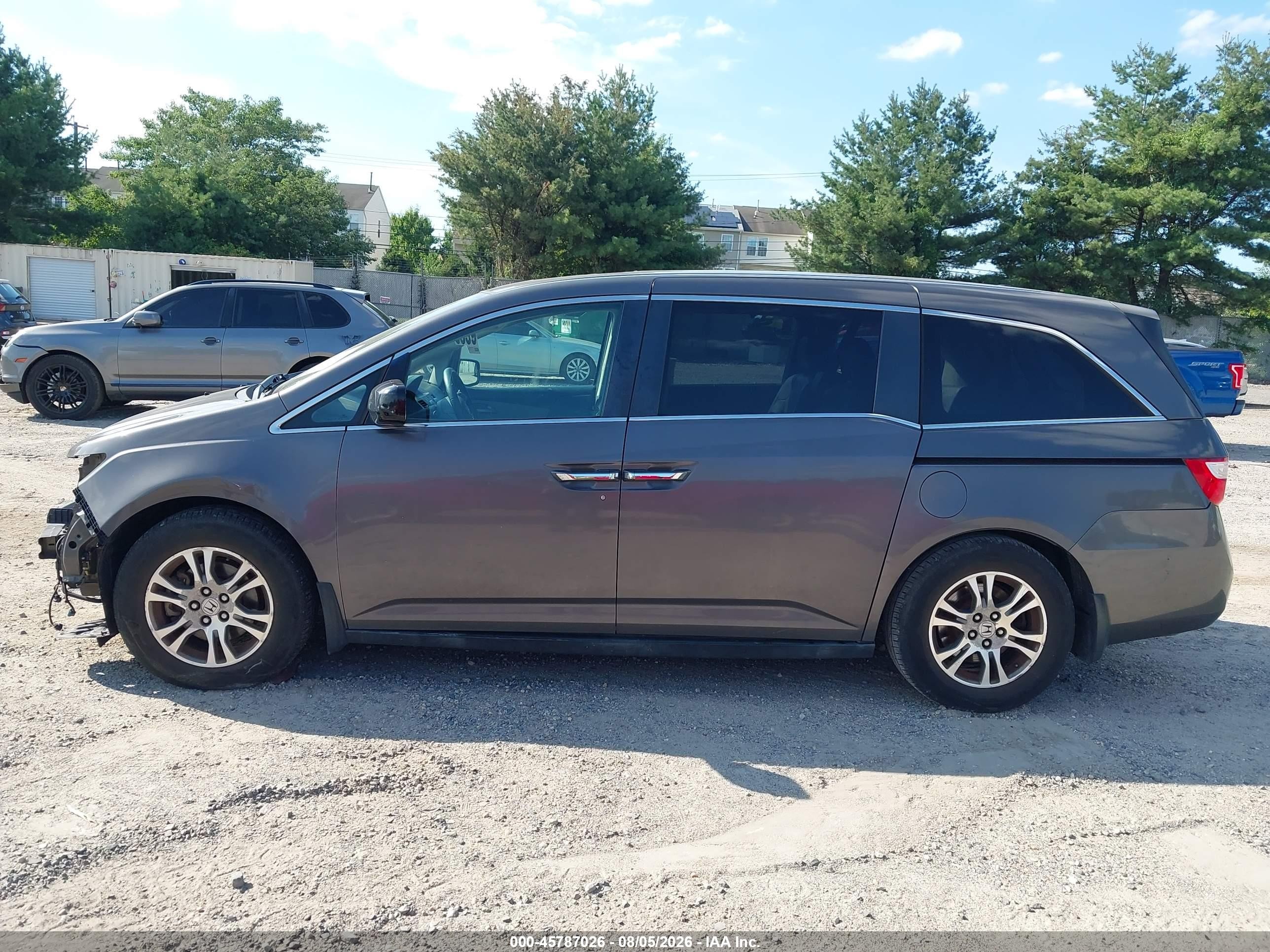 2013 Honda Odyssey Ex-l Серый vin: 5FNRL5H62DB081837