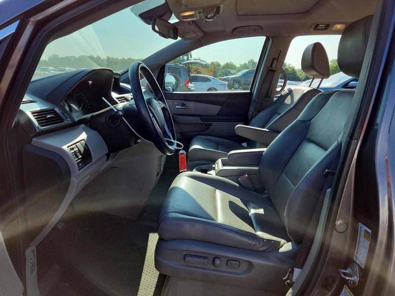 2014 Honda Odyssey Exl Silver vin: 5FNRL5H62EB009196